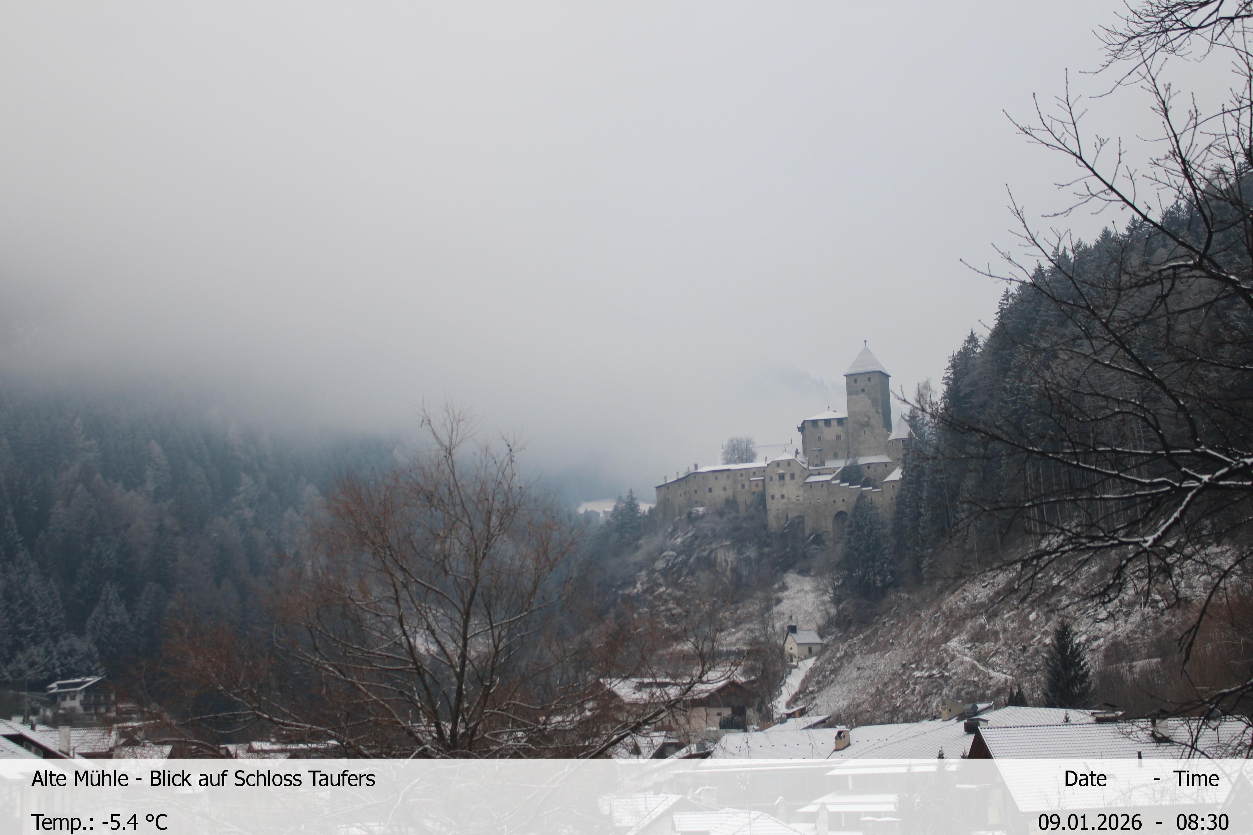 Archiv Foto Webcam Blick Richtung Schloss Taufers in Südtirol