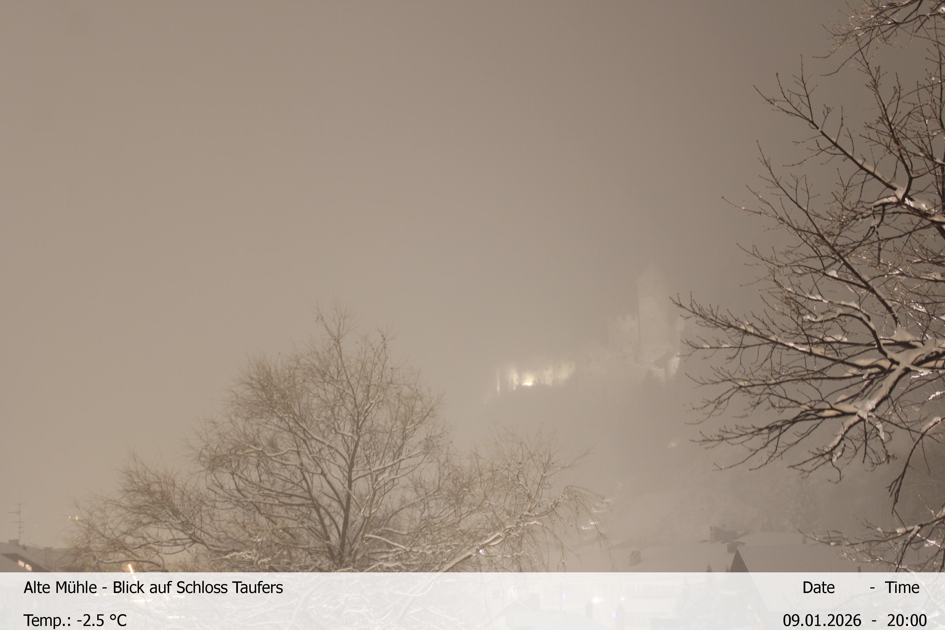 Archiv Foto Webcam Blick Richtung Schloss Taufers in Südtirol