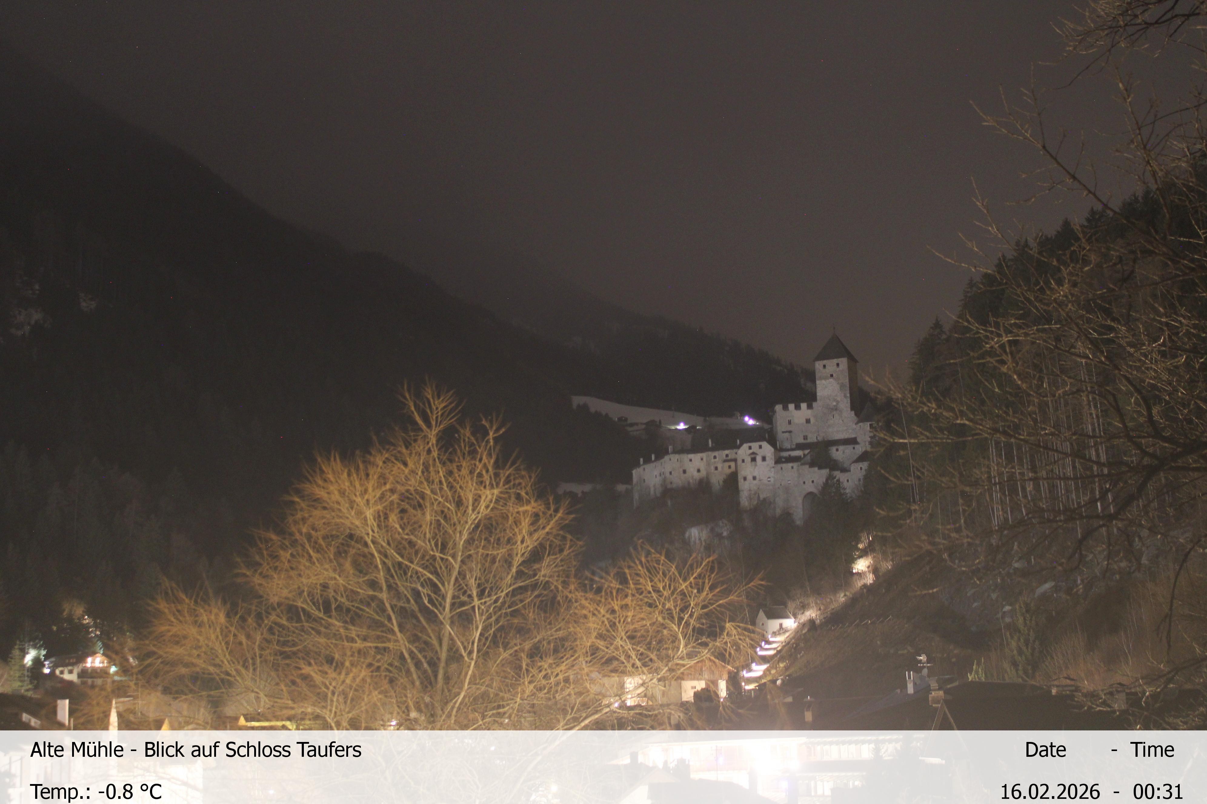 Archiv Foto Webcam Blick Richtung Schloss Taufers in Südtirol