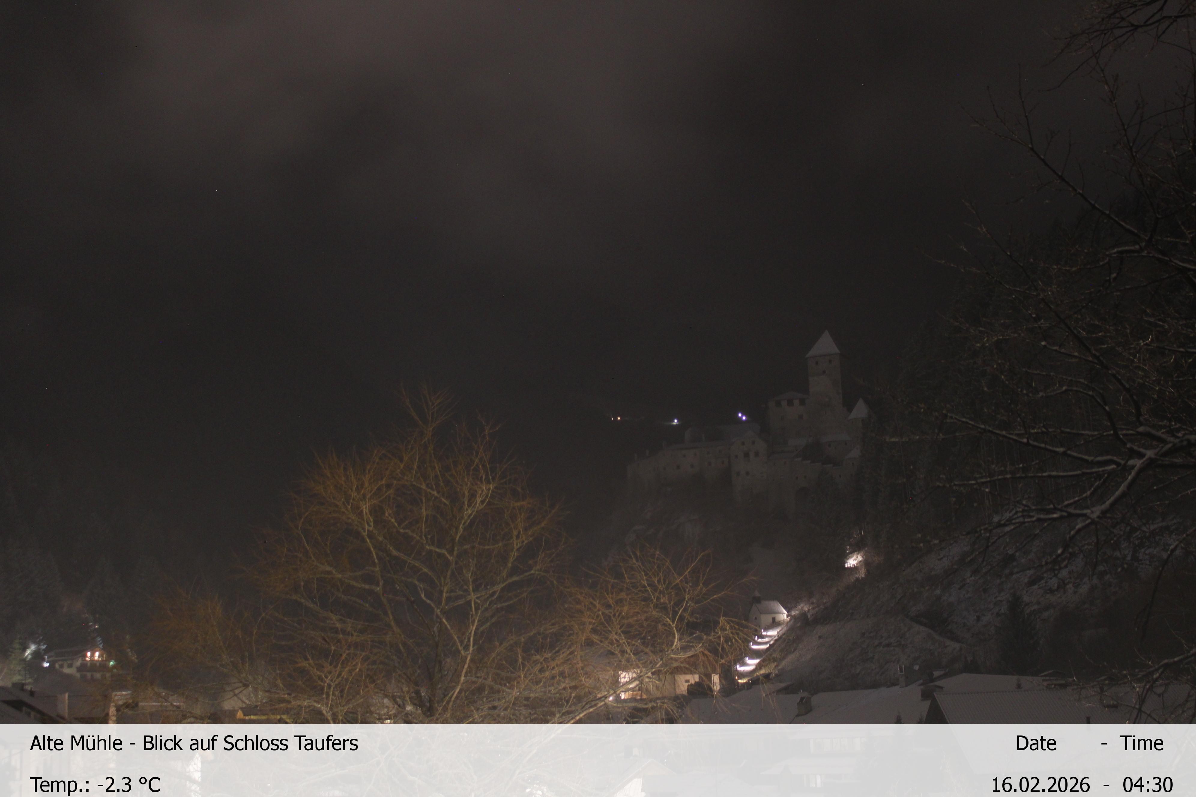 Archiv Foto Webcam Blick Richtung Schloss Taufers in Südtirol