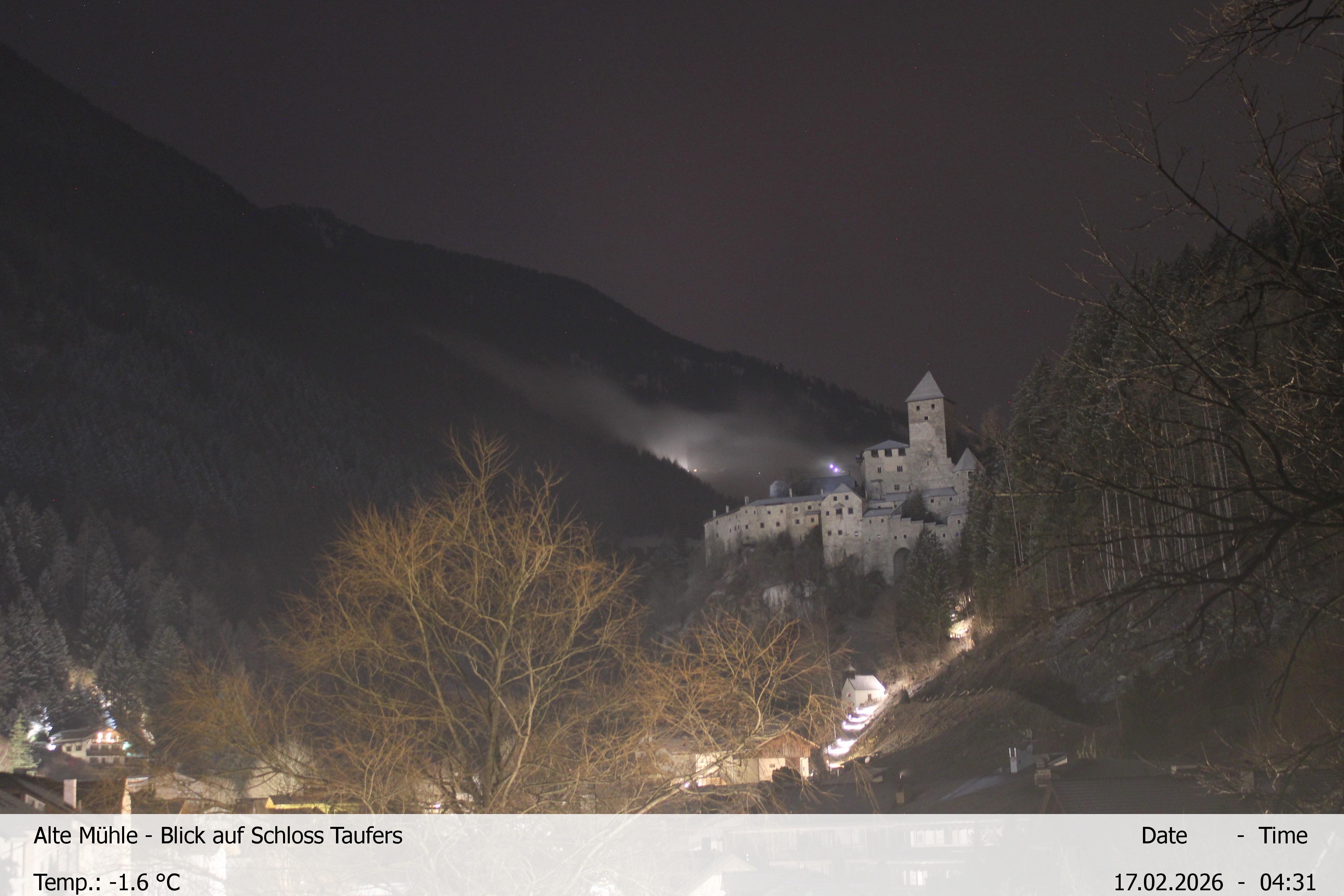 Archiv Foto Webcam Blick Richtung Schloss Taufers in Südtirol