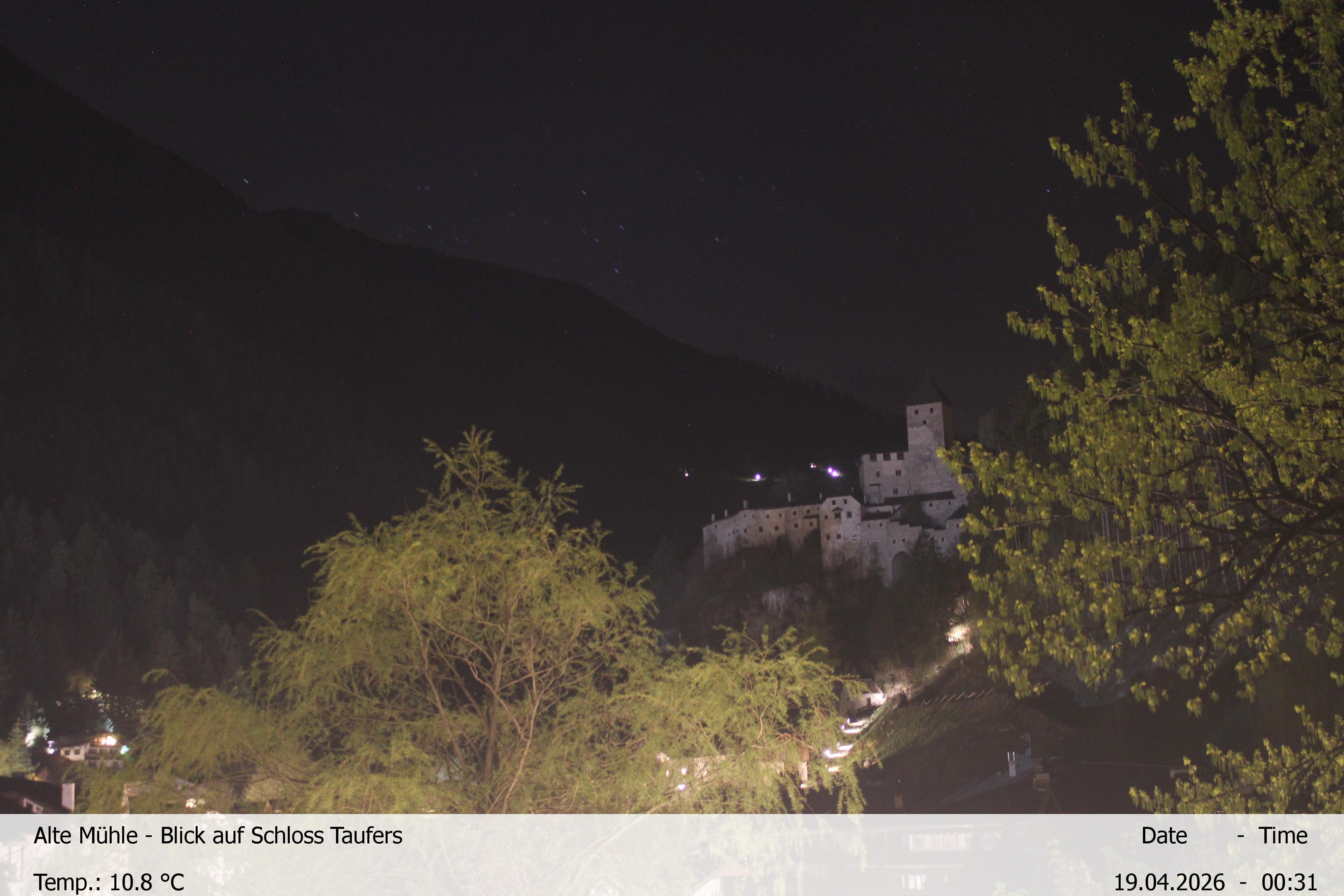Archiv Foto Webcam Blick Richtung Schloss Taufers in Südtirol