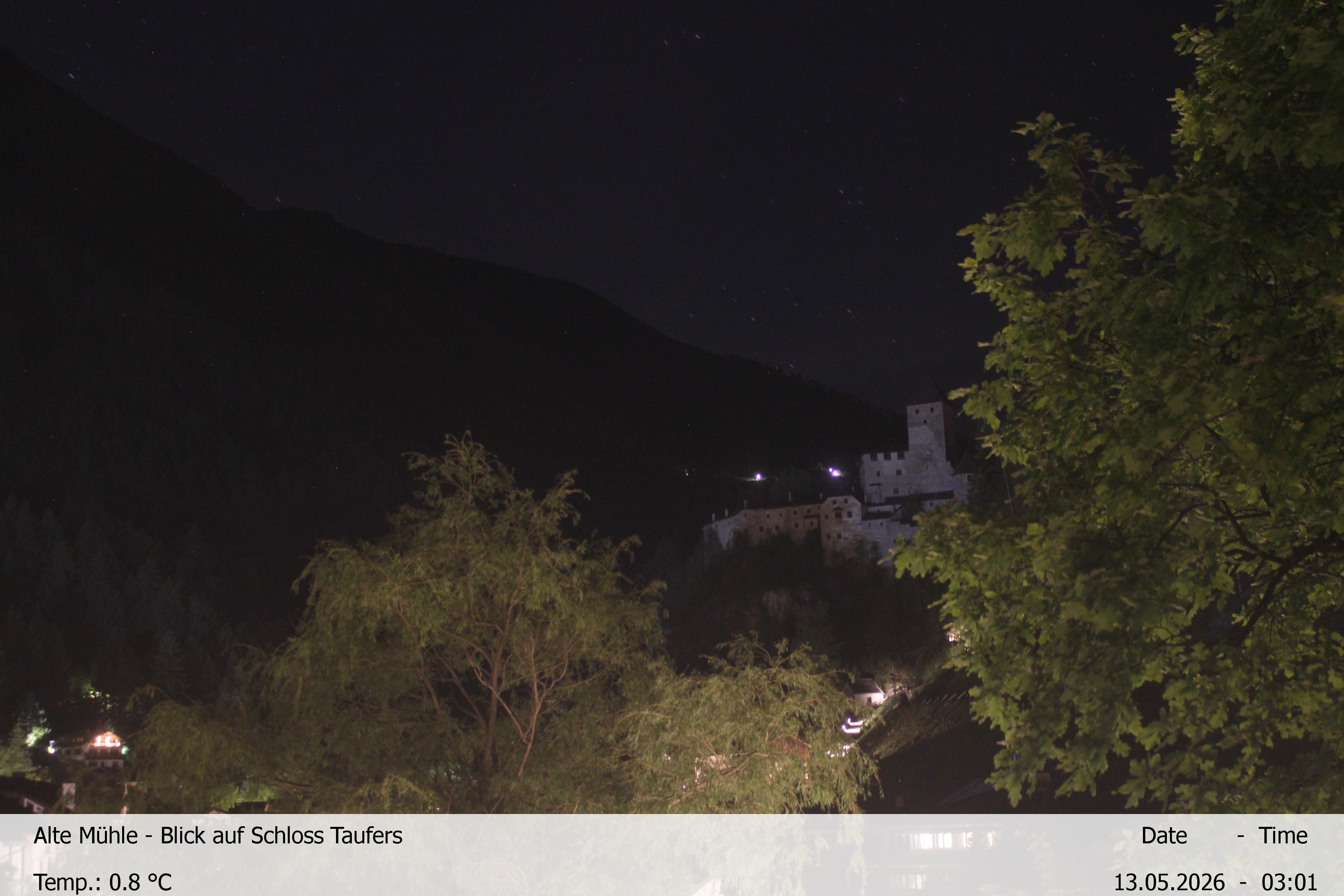 Archiv Foto Webcam Blick Richtung Schloss Taufers in Südtirol