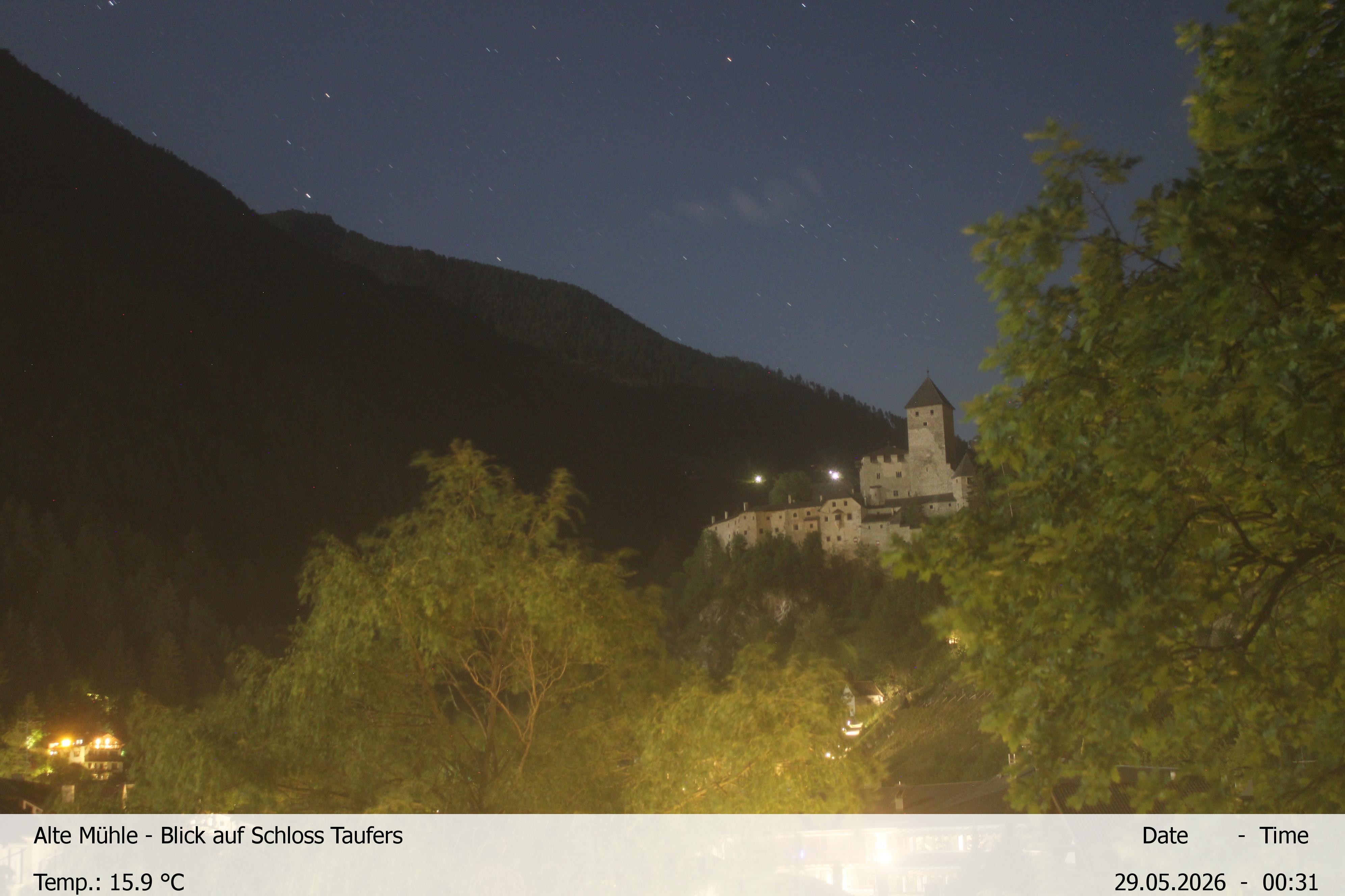 Archiv Foto Webcam Blick Richtung Schloss Taufers in Südtirol