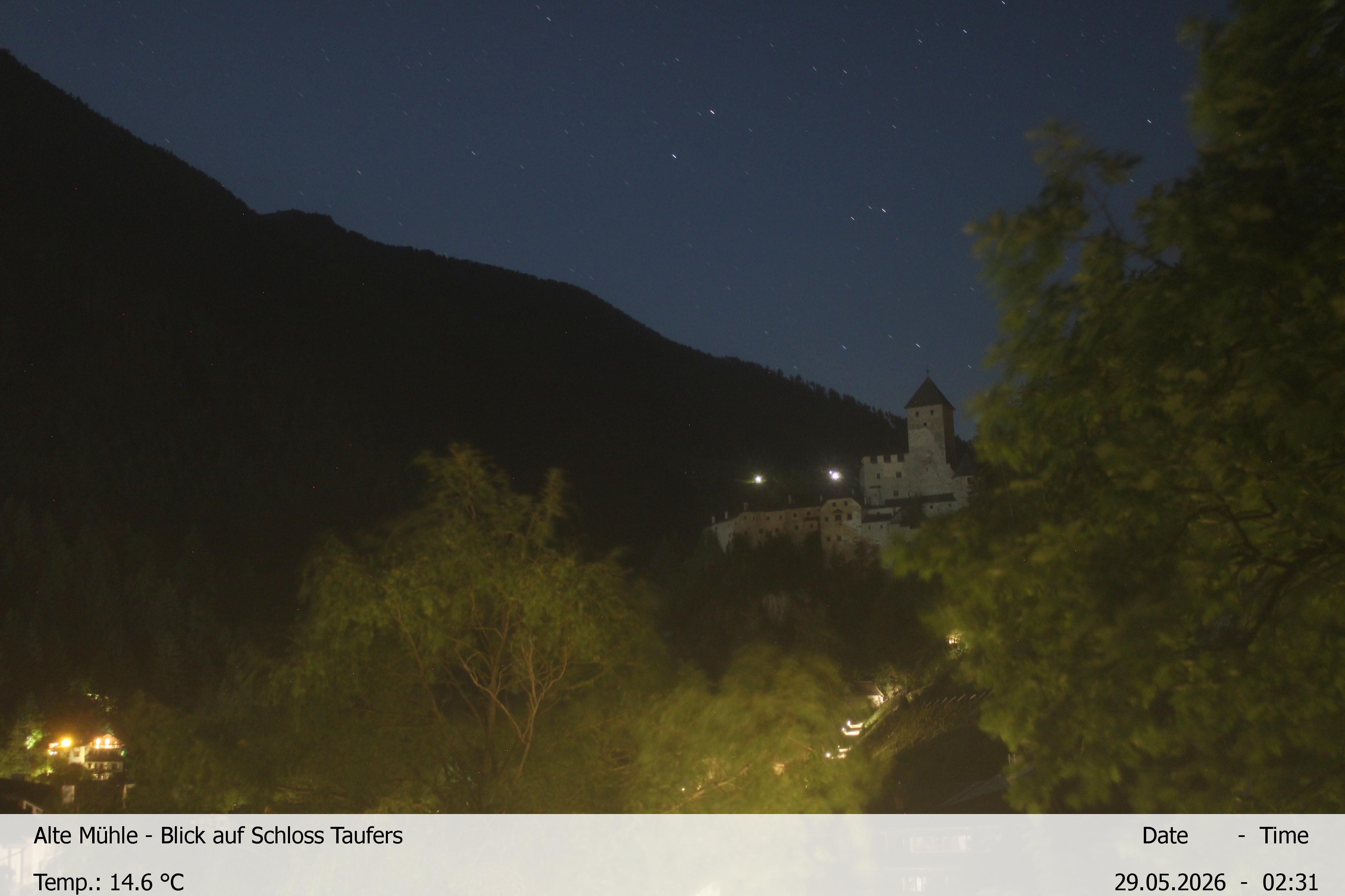 Archiv Foto Webcam Blick Richtung Schloss Taufers in Südtirol