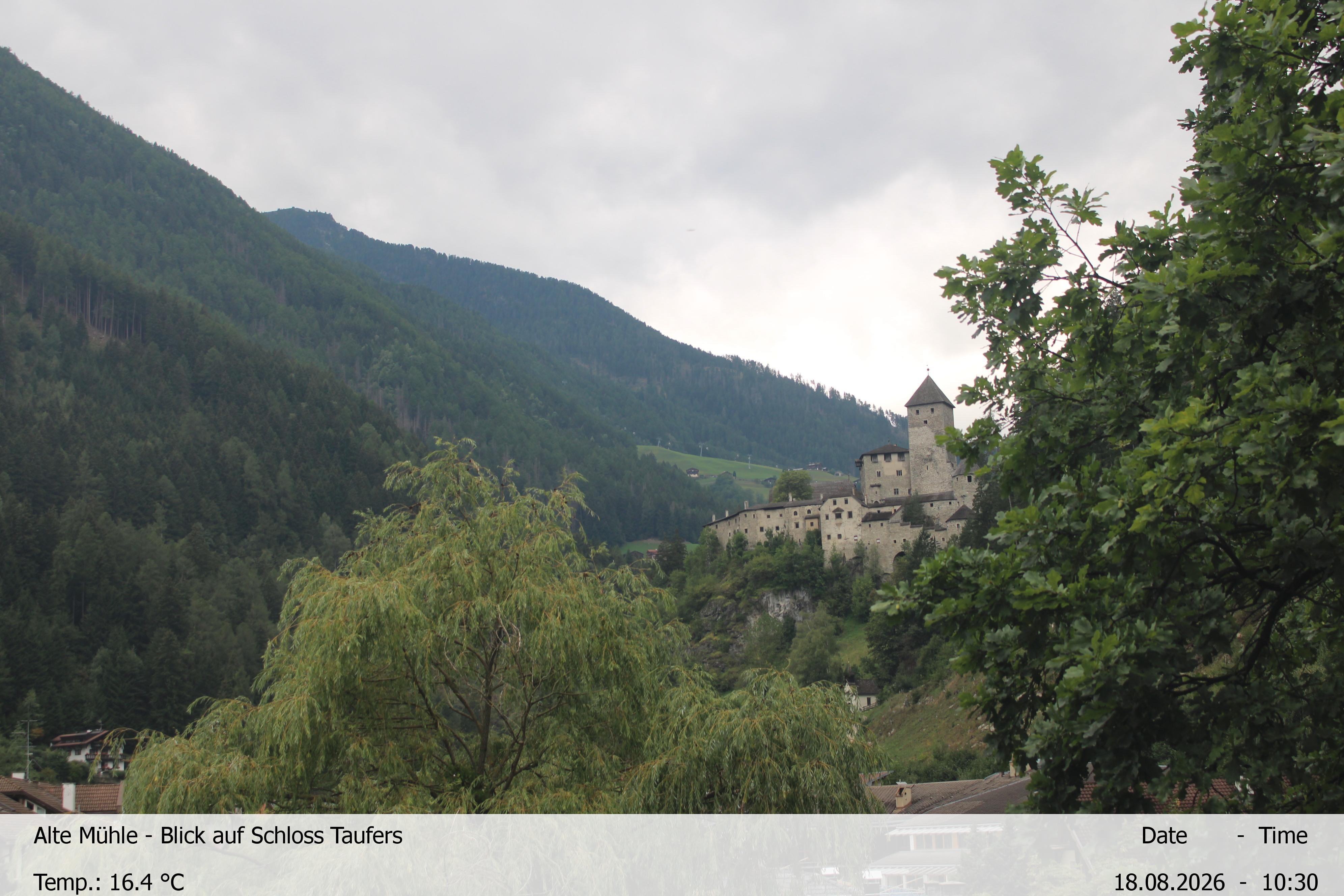 Archiv Foto Webcam Blick Richtung Schloss Taufers in Südtirol