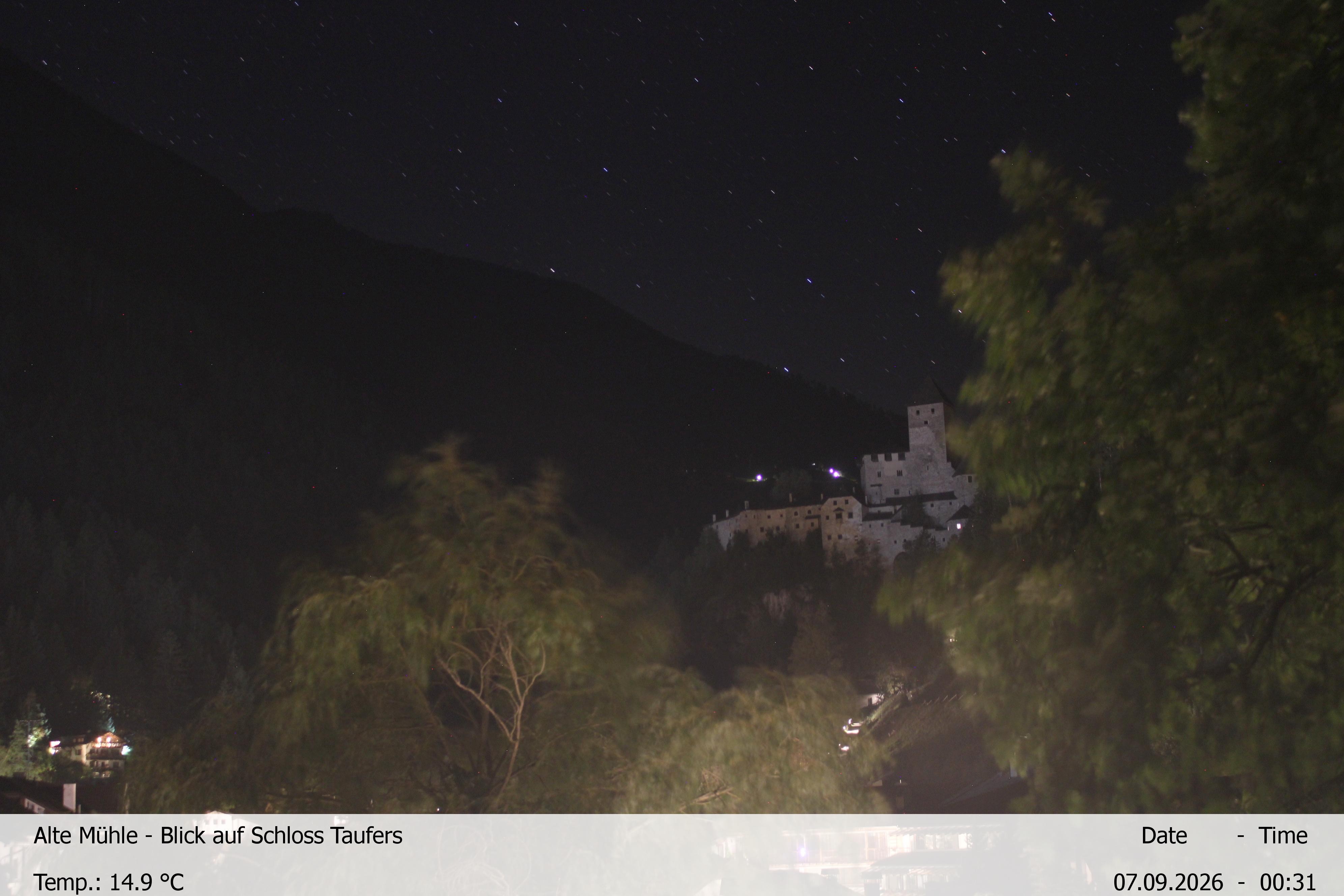 Archiv Foto Webcam Blick Richtung Schloss Taufers in Südtirol