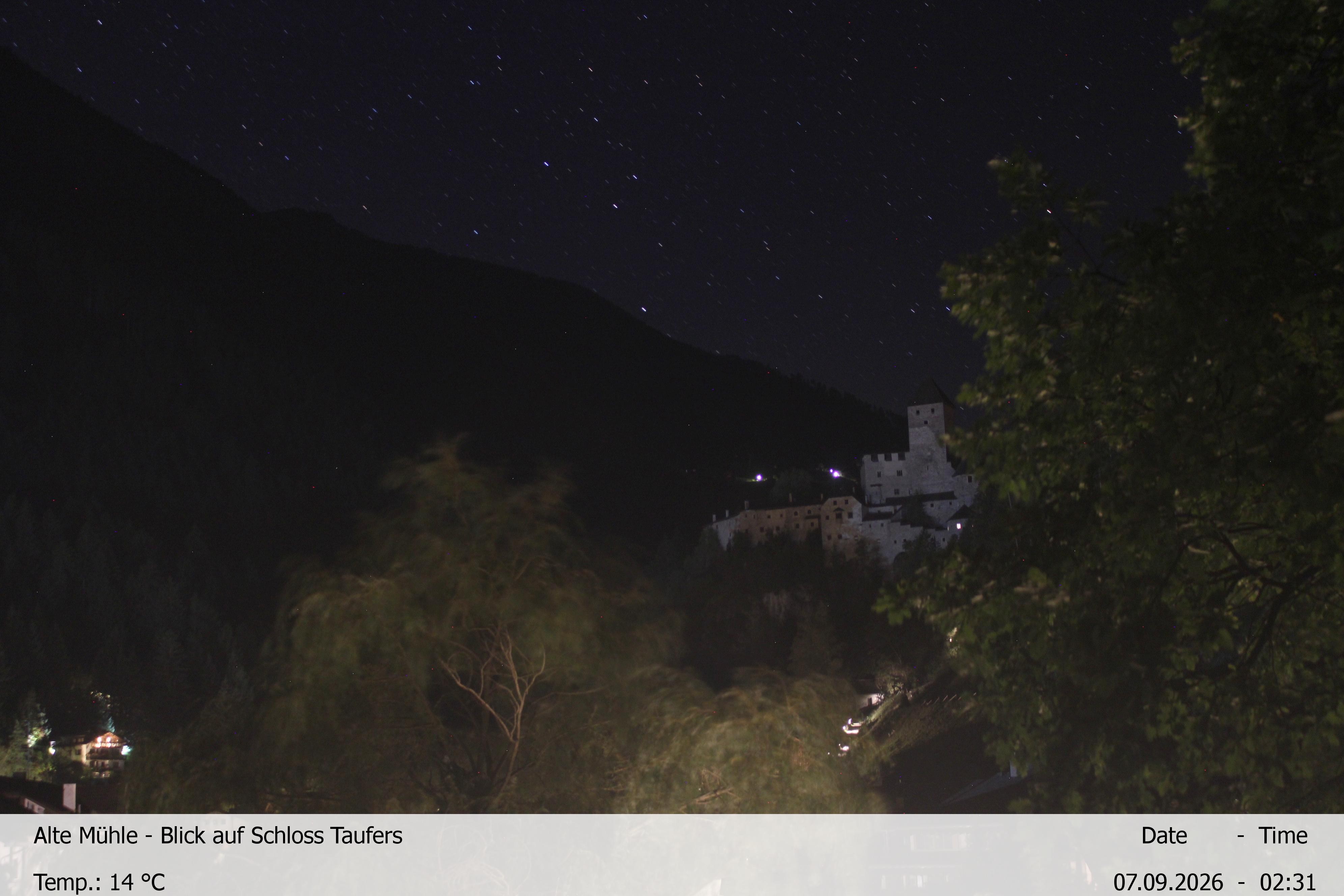 Archiv Foto Webcam Blick Richtung Schloss Taufers in Südtirol
