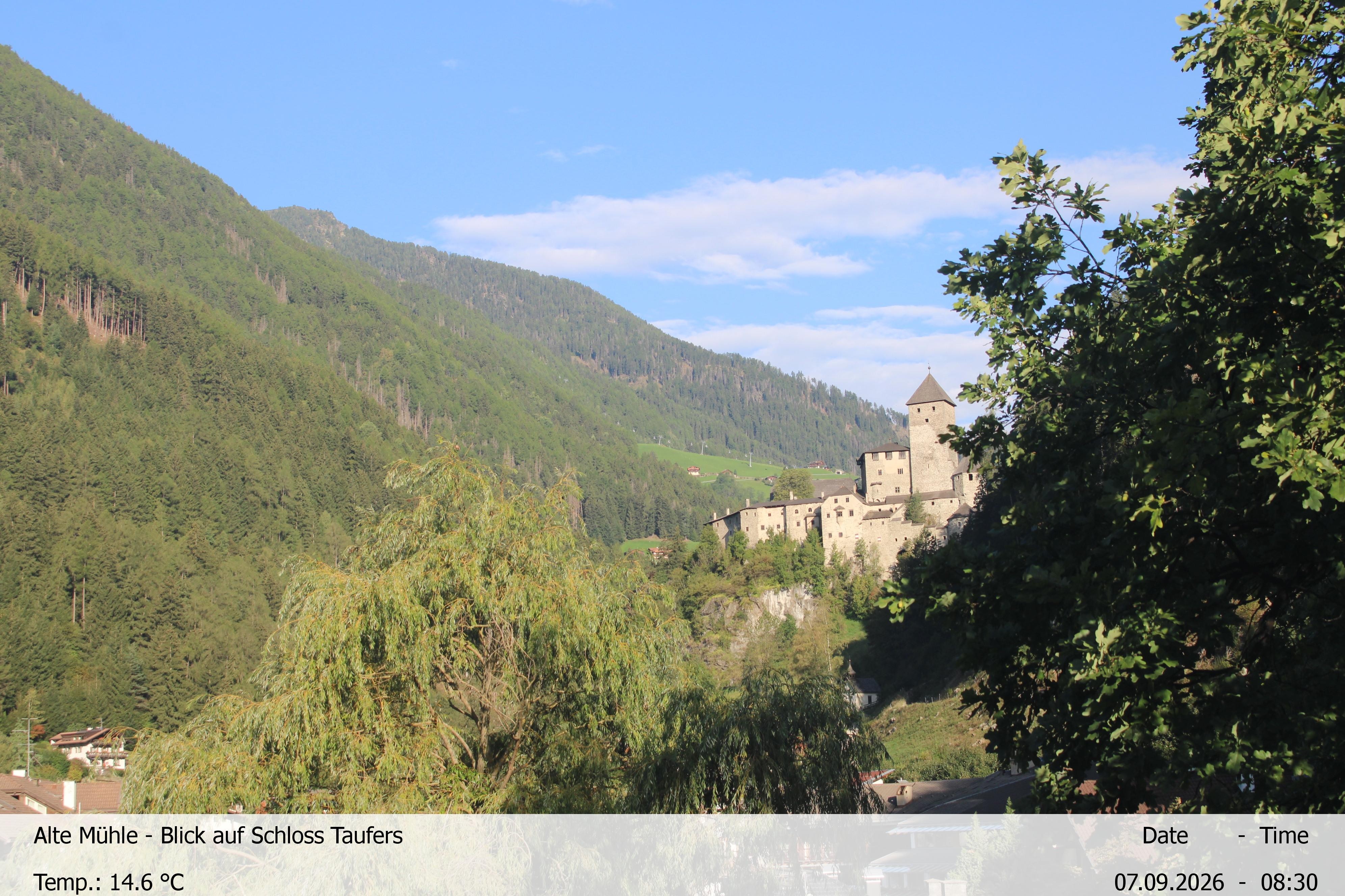 Archiv Foto Webcam Blick Richtung Schloss Taufers in Südtirol