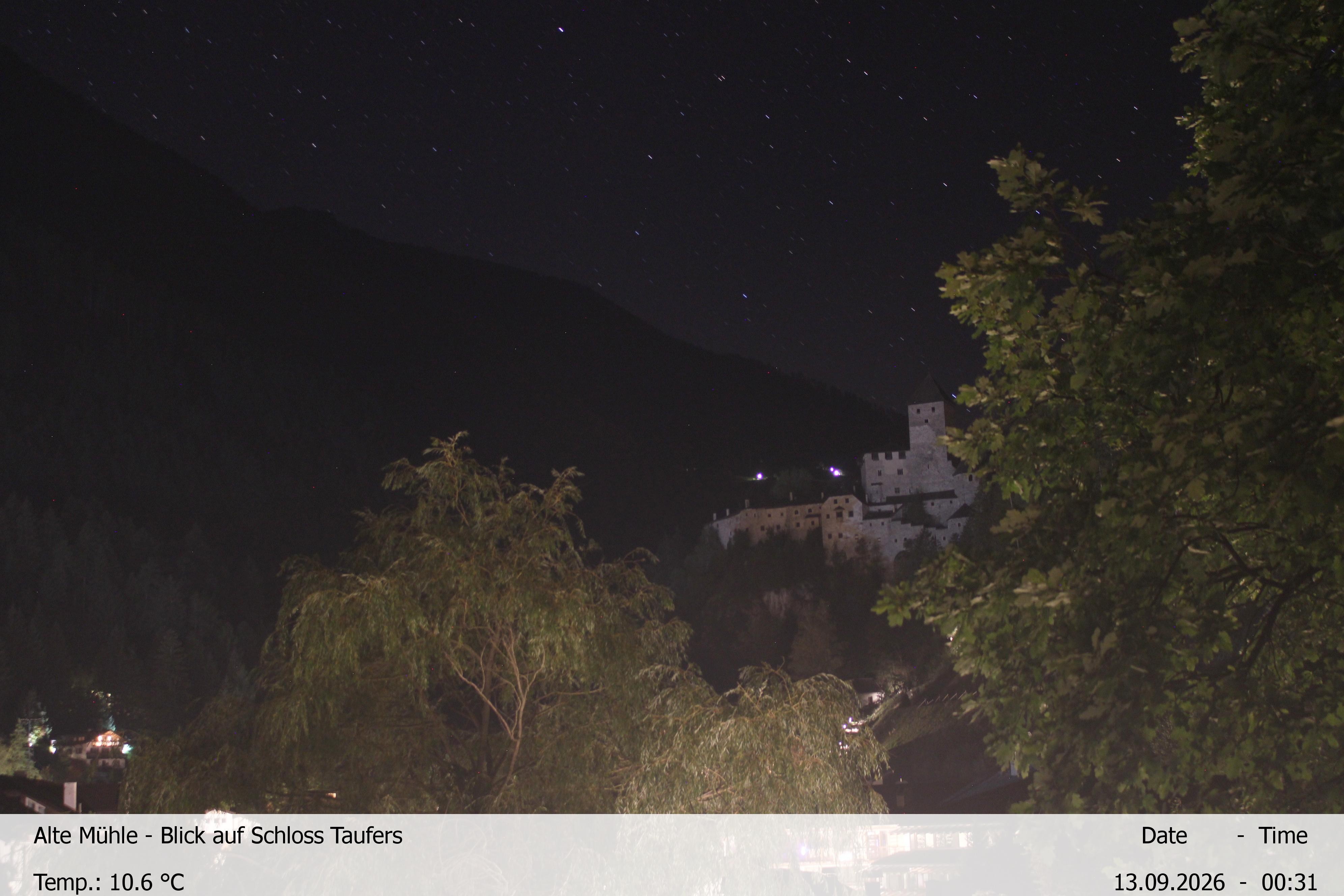 Archiv Foto Webcam Blick Richtung Schloss Taufers in Südtirol