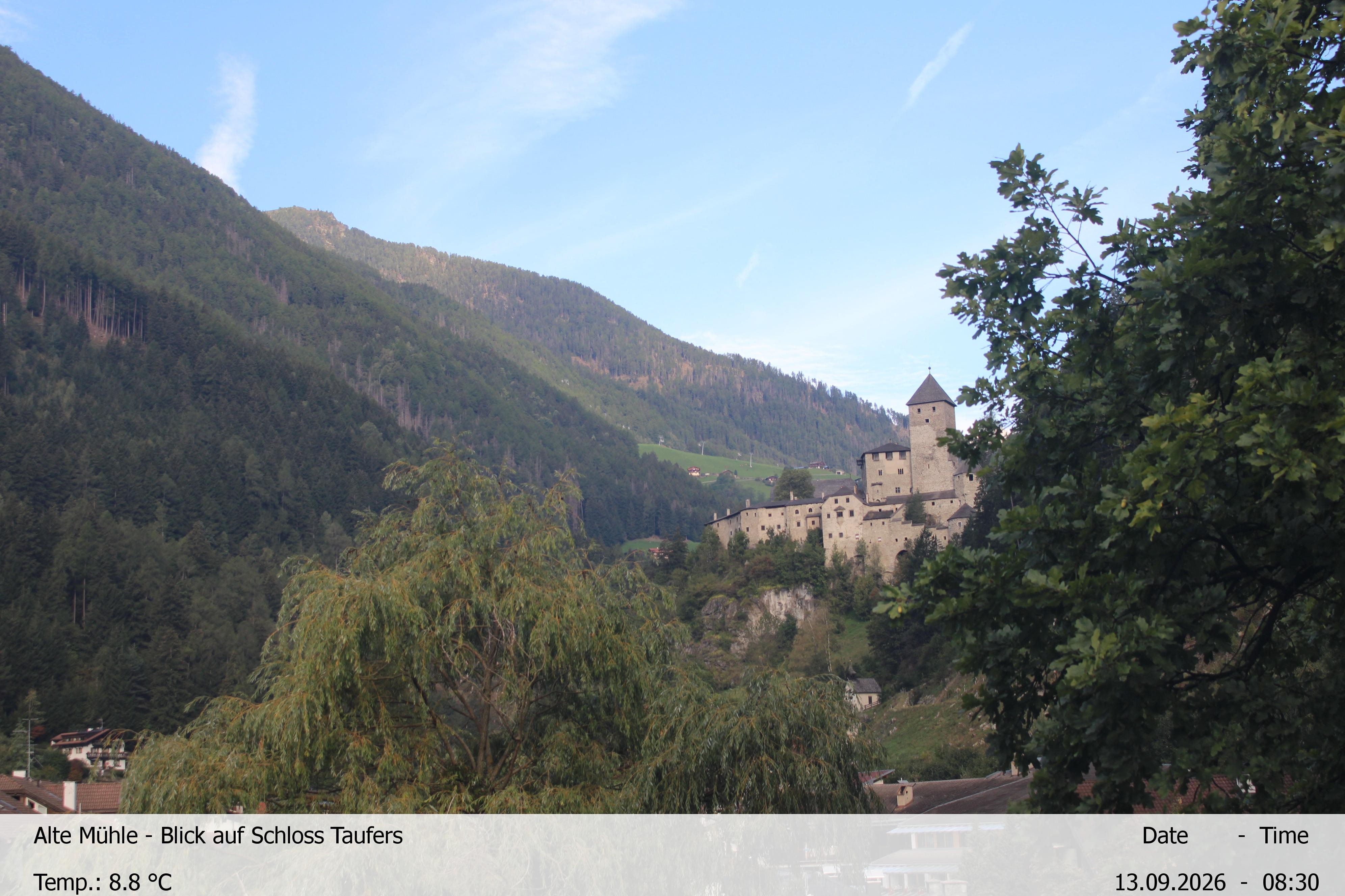 Archiv Foto Webcam Blick Richtung Schloss Taufers in Südtirol