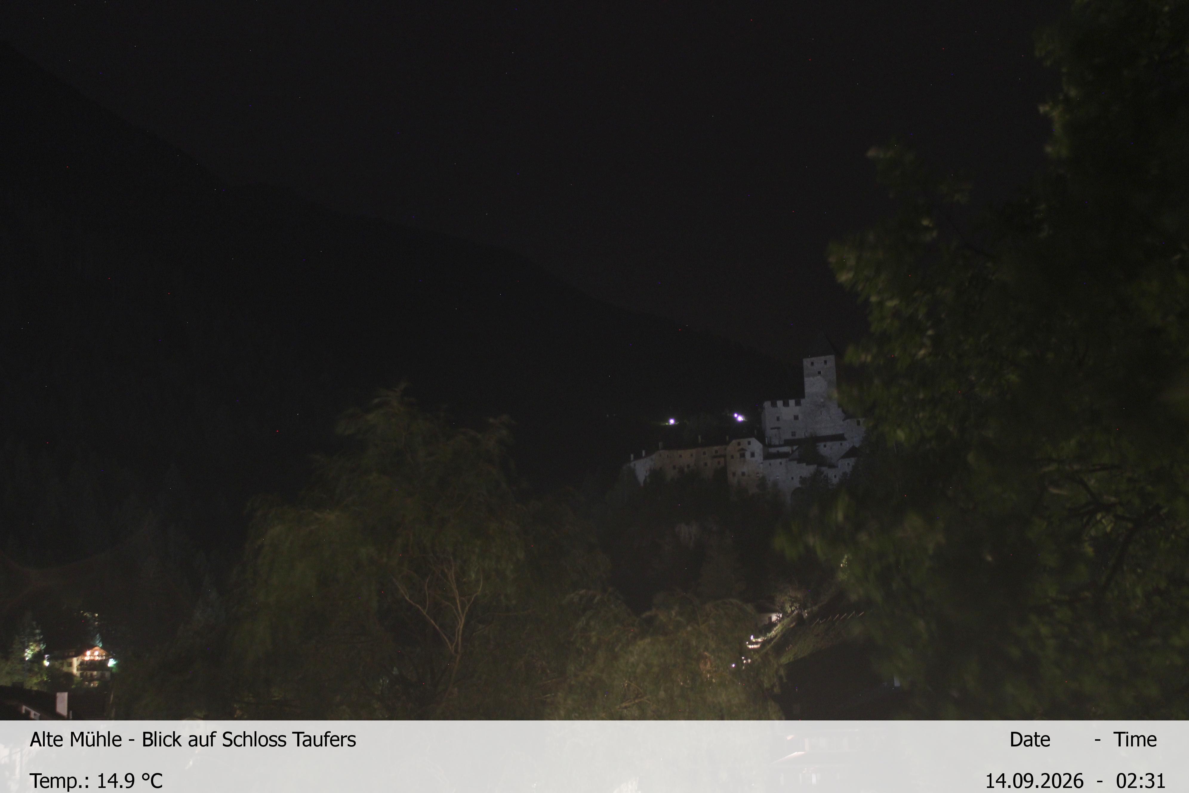 Archiv Foto Webcam Blick Richtung Schloss Taufers in Südtirol