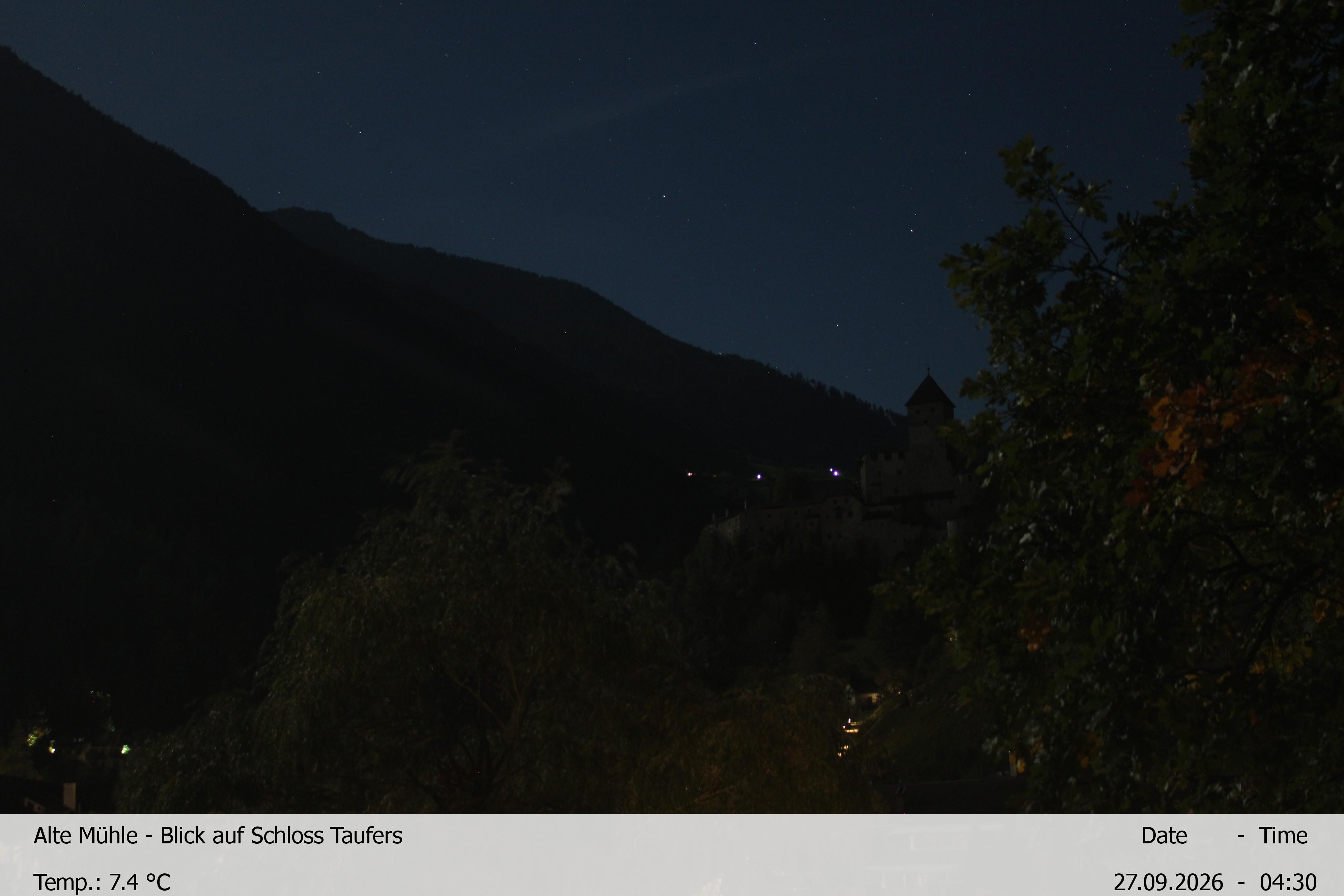 Archiv Foto Webcam Blick Richtung Schloss Taufers in Südtirol