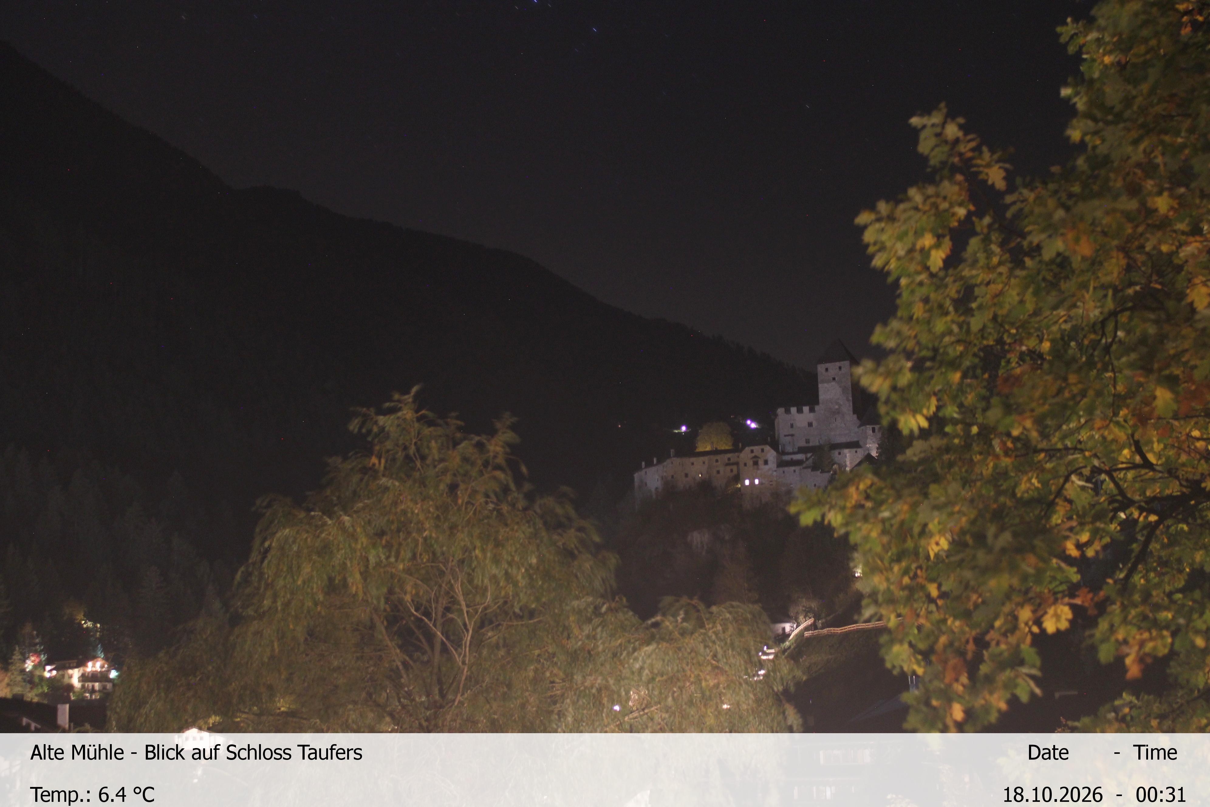 Archiv Foto Webcam Blick Richtung Schloss Taufers in Südtirol