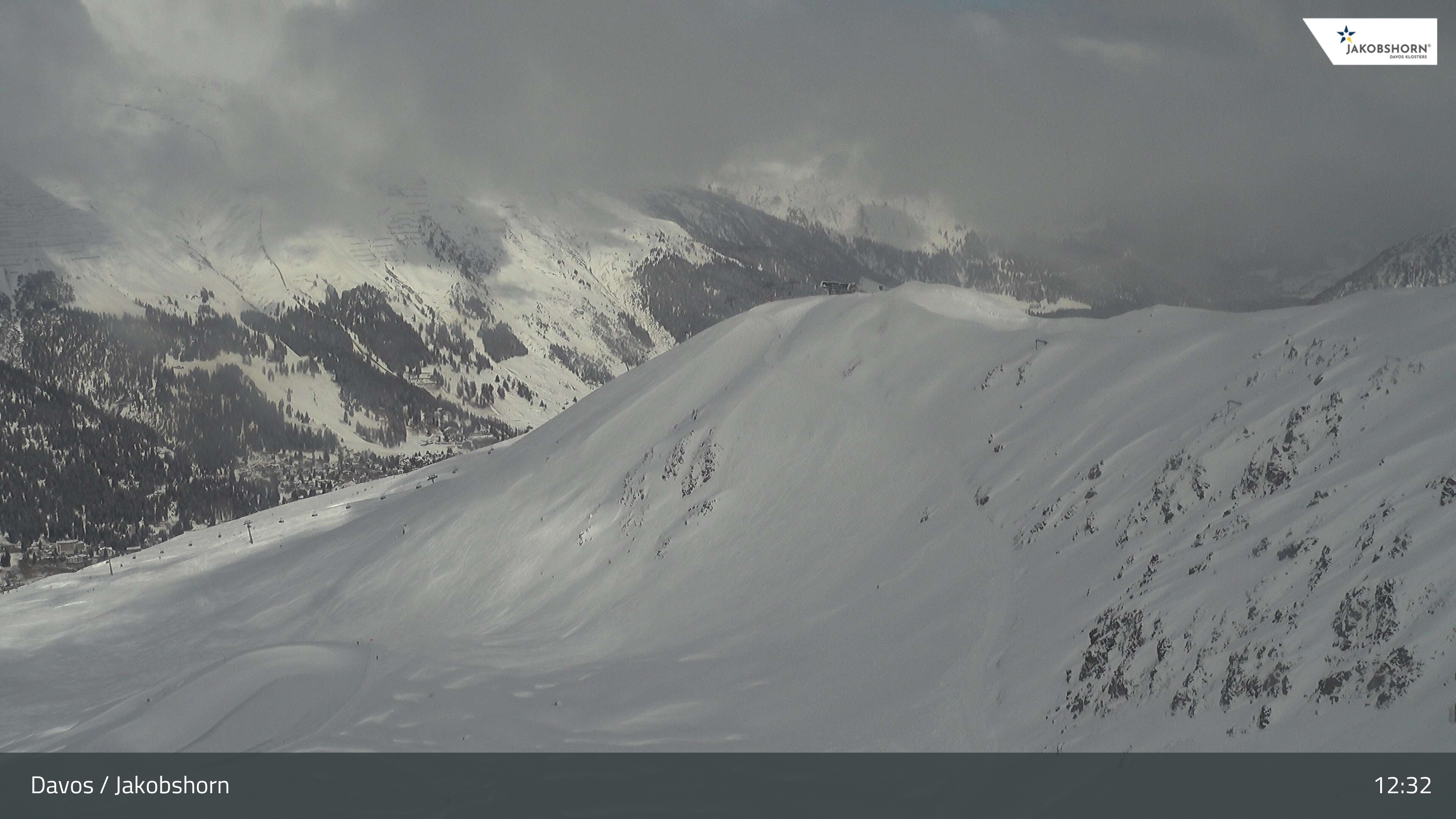 Archiv Foto Webcam Jakobshorn - Blick Richtung Brämabüel