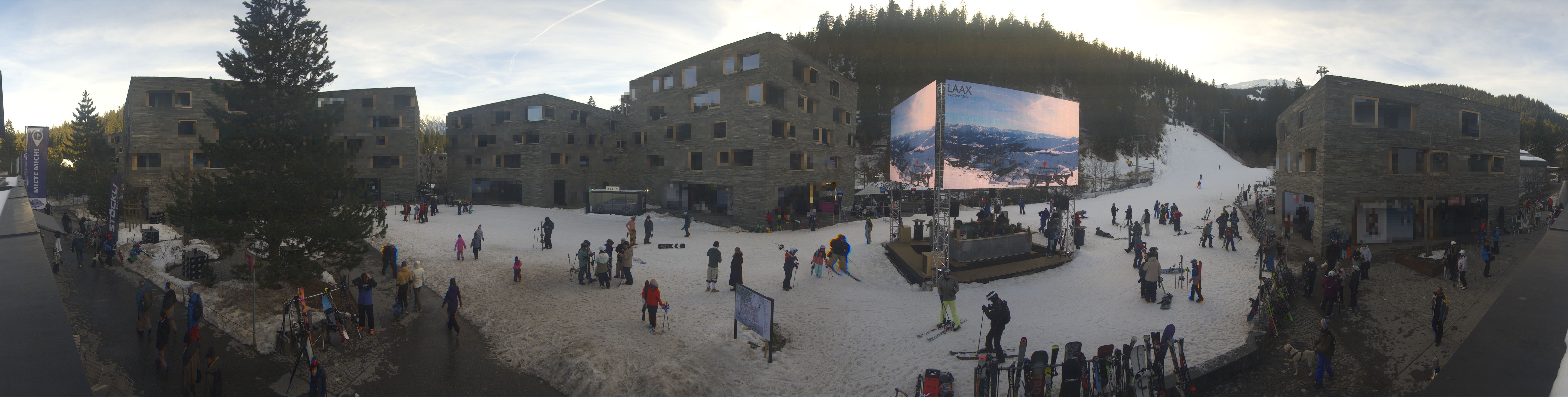 Archived image Webcam Laax - Hotel Rocksresort