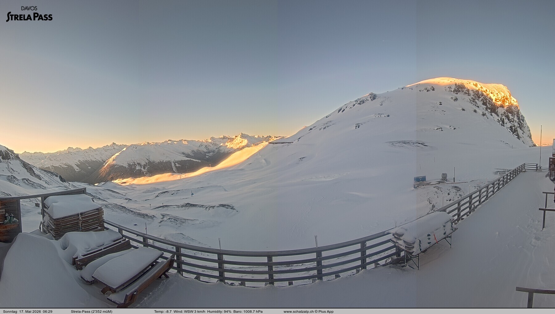 Archived image Webcam Schatzalp - Strela Pass