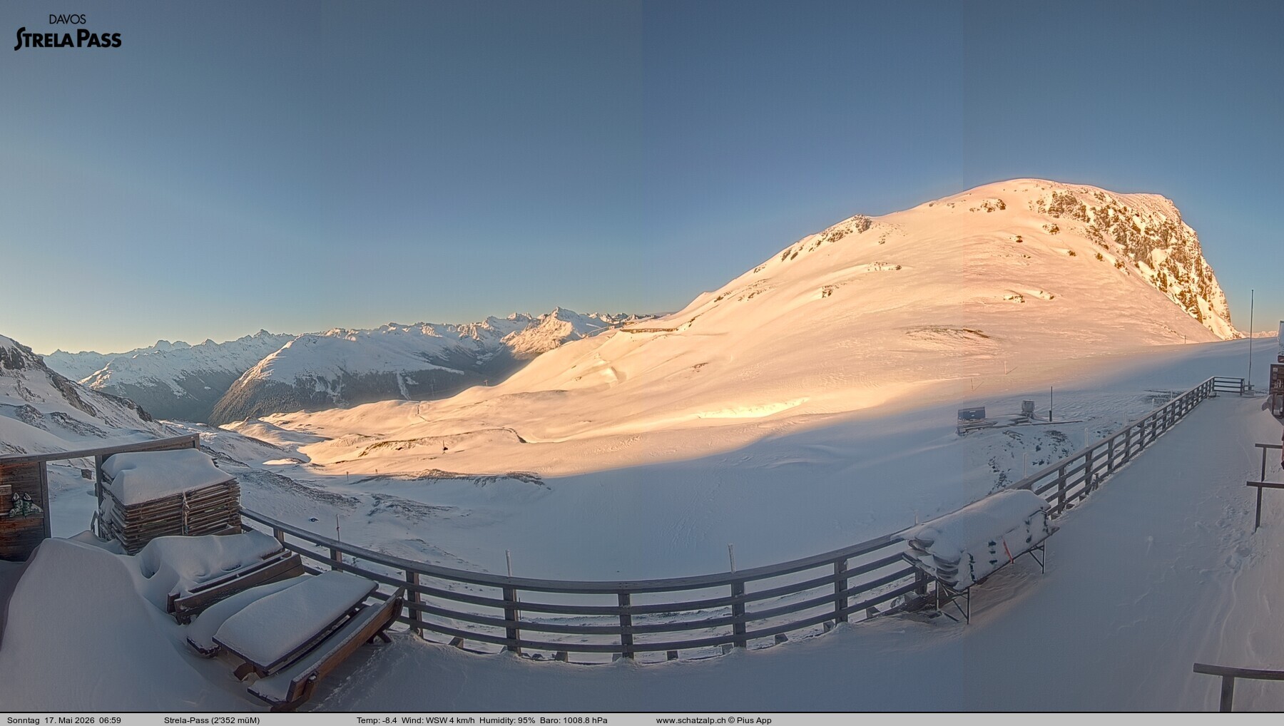 Archived image Webcam Schatzalp - Strela Pass