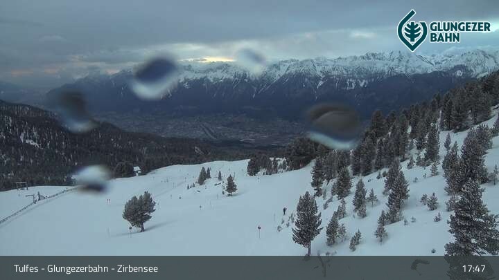 Archiv Foto Webcam Glungezer: Panoramablick Zirbensee