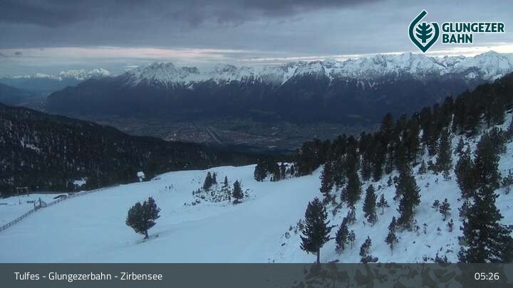 Archiv Foto Webcam Glungezer: Panoramablick Zirbensee