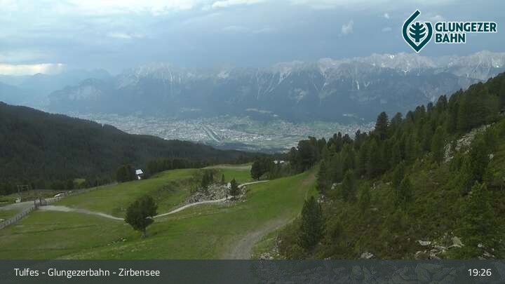 Archiv Foto Webcam Glungezer: Panoramablick Zirbensee