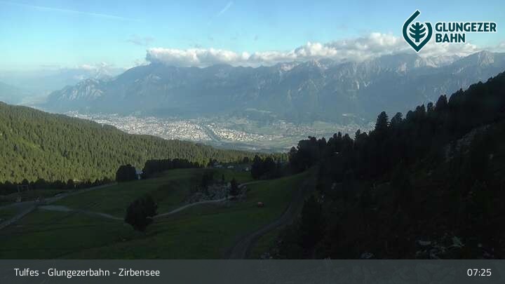 Archiv Foto Webcam Glungezer: Panoramablick Zirbensee