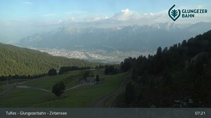 Archiv Foto Webcam Glungezer: Panoramablick Zirbensee