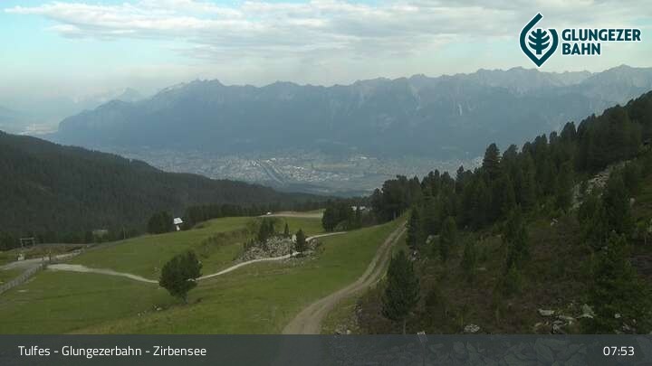 Archiv Foto Webcam Glungezer: Panoramablick Zirbensee