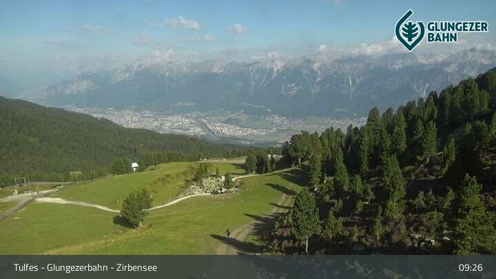 Archiv Foto Webcam Glungezer: Panoramablick Zirbensee
