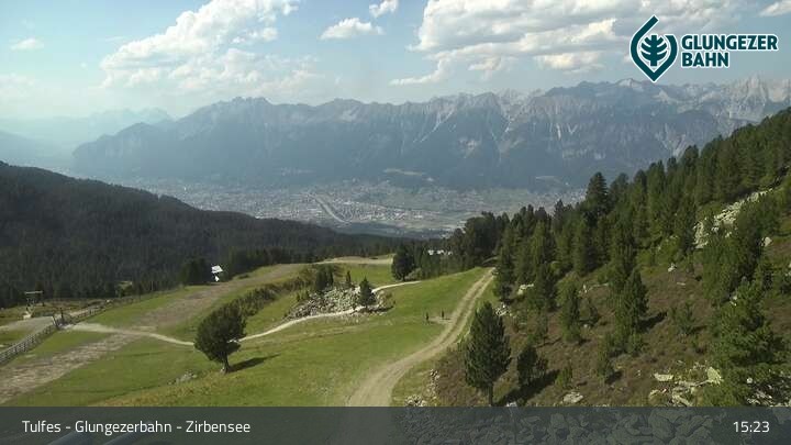 Archiv Foto Webcam Glungezer: Panoramablick Zirbensee