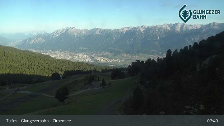 Archiv Foto Webcam Glungezer: Panoramablick Zirbensee