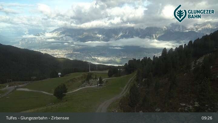 Archiv Foto Webcam Glungezer: Panoramablick Zirbensee
