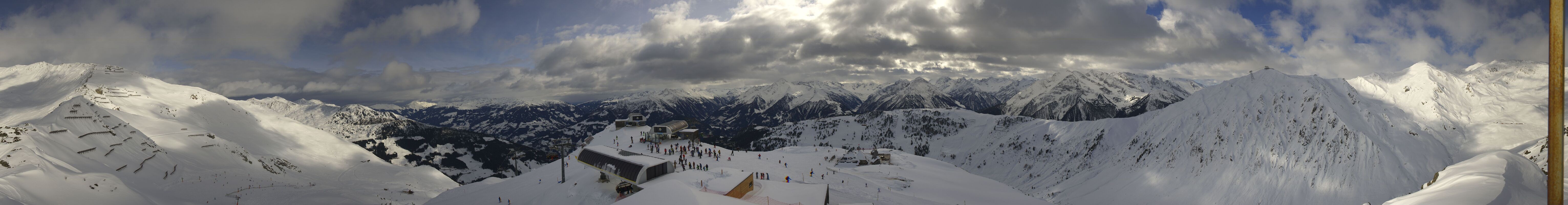 Archived image Webcam Mayrhofen - Unterberg