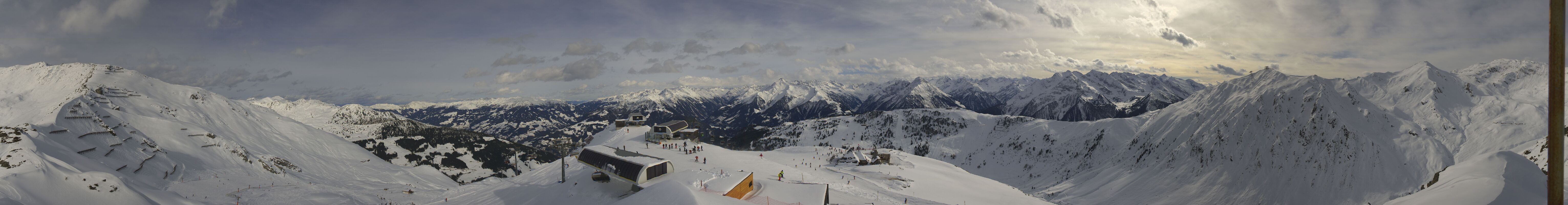 Archived image Webcam Mayrhofen - Unterberg