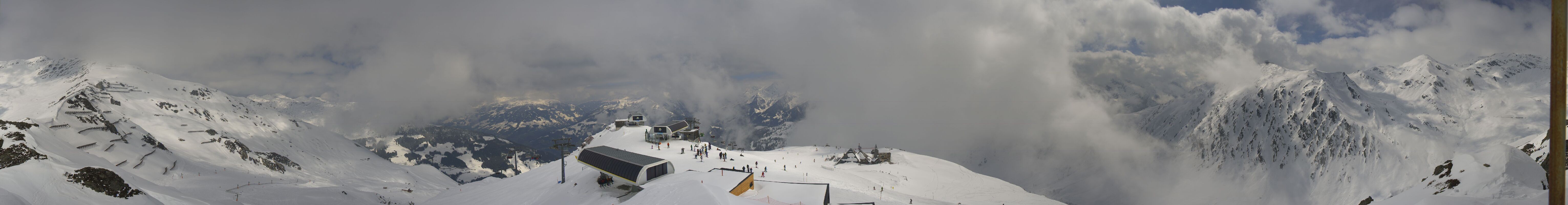 Archived image Webcam Mayrhofen - Unterberg