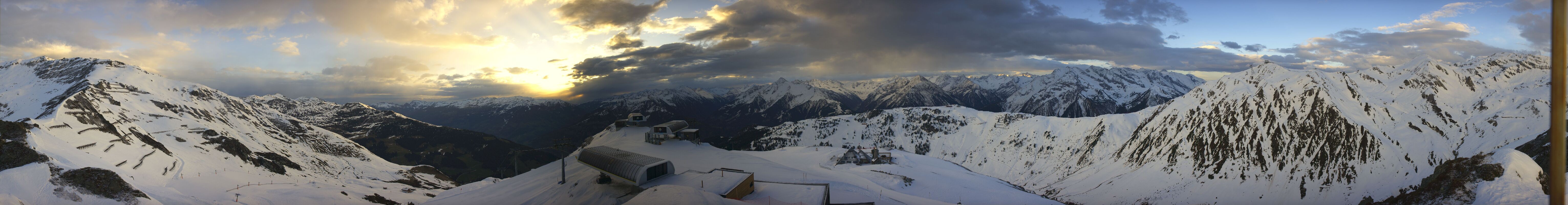 Archiv Foto Webcam Mayrhofen: Unterberg und Seekarhütte