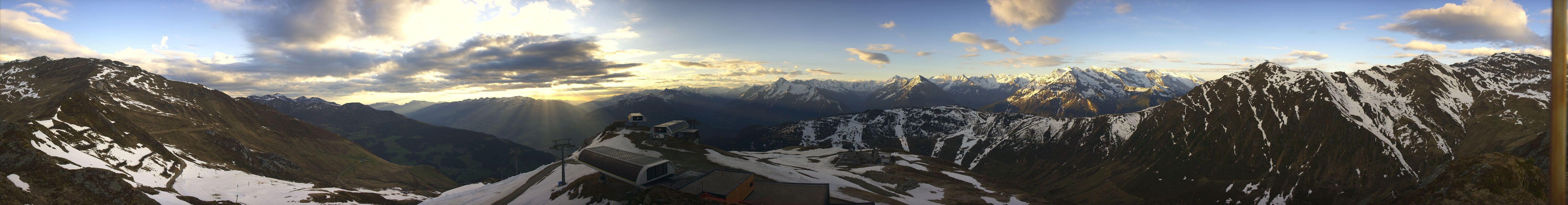 Archived image Webcam Mayrhofen - Unterberg