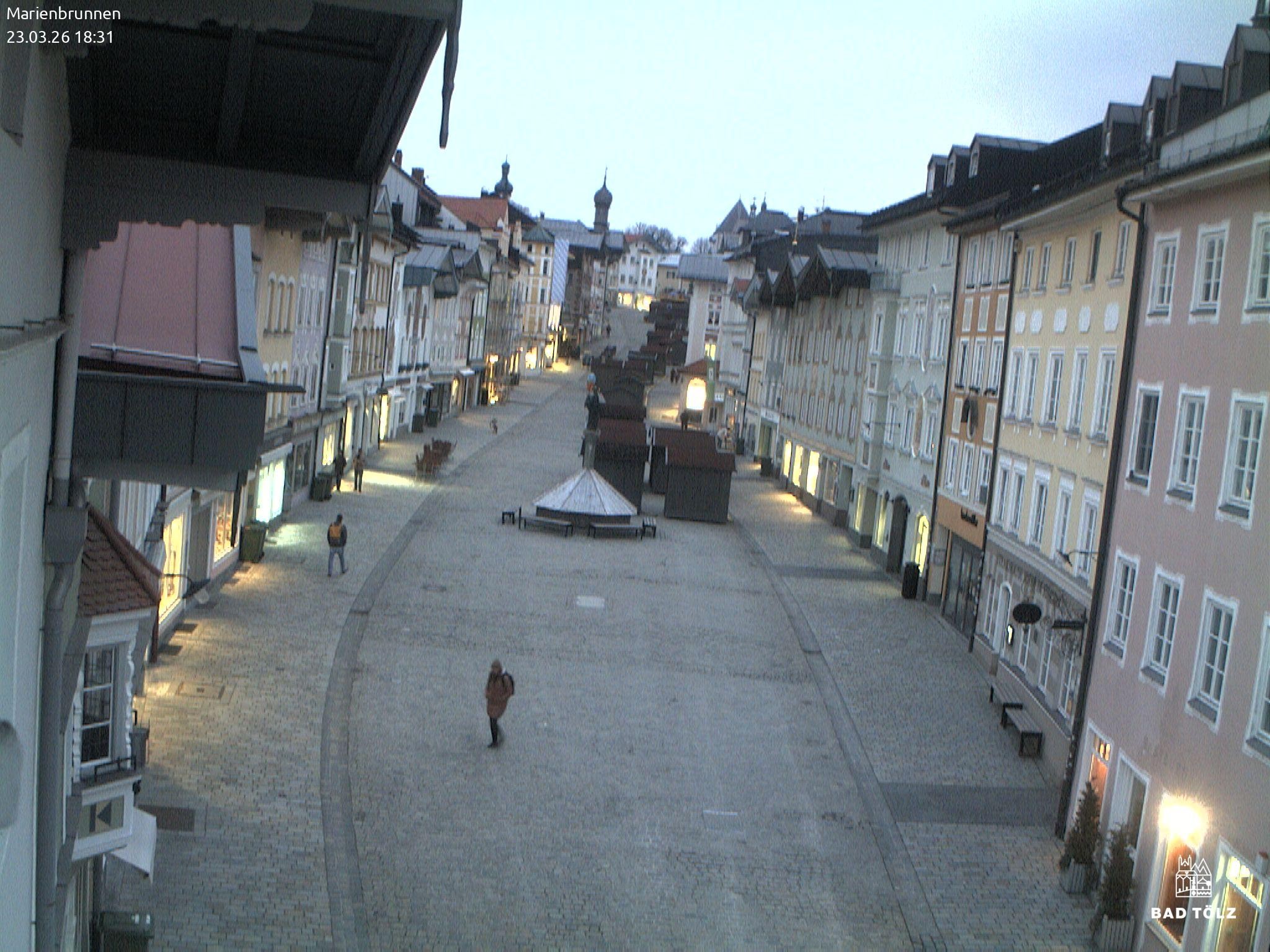Archiv Foto Webcam Blick auf den Marienbrunnen Bad Tölz