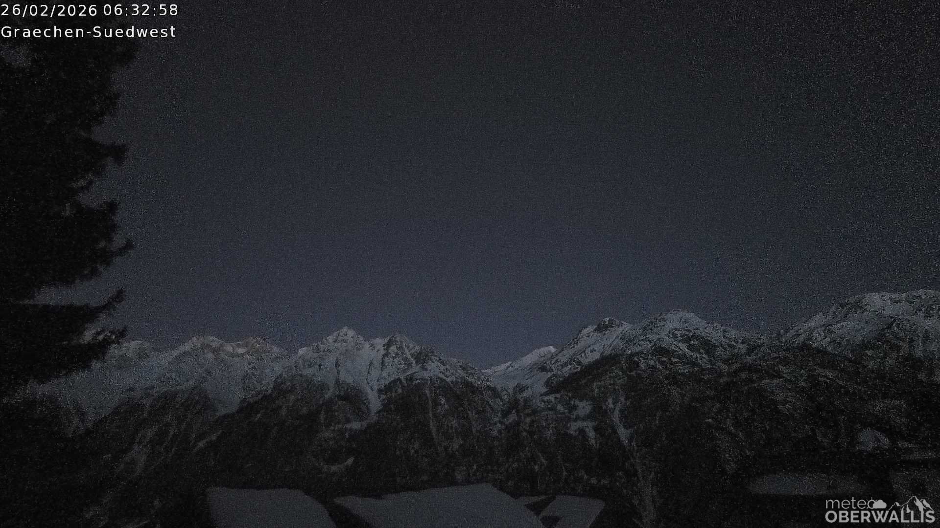 Archived image Webcam Grächen - South-West: Weisshorn