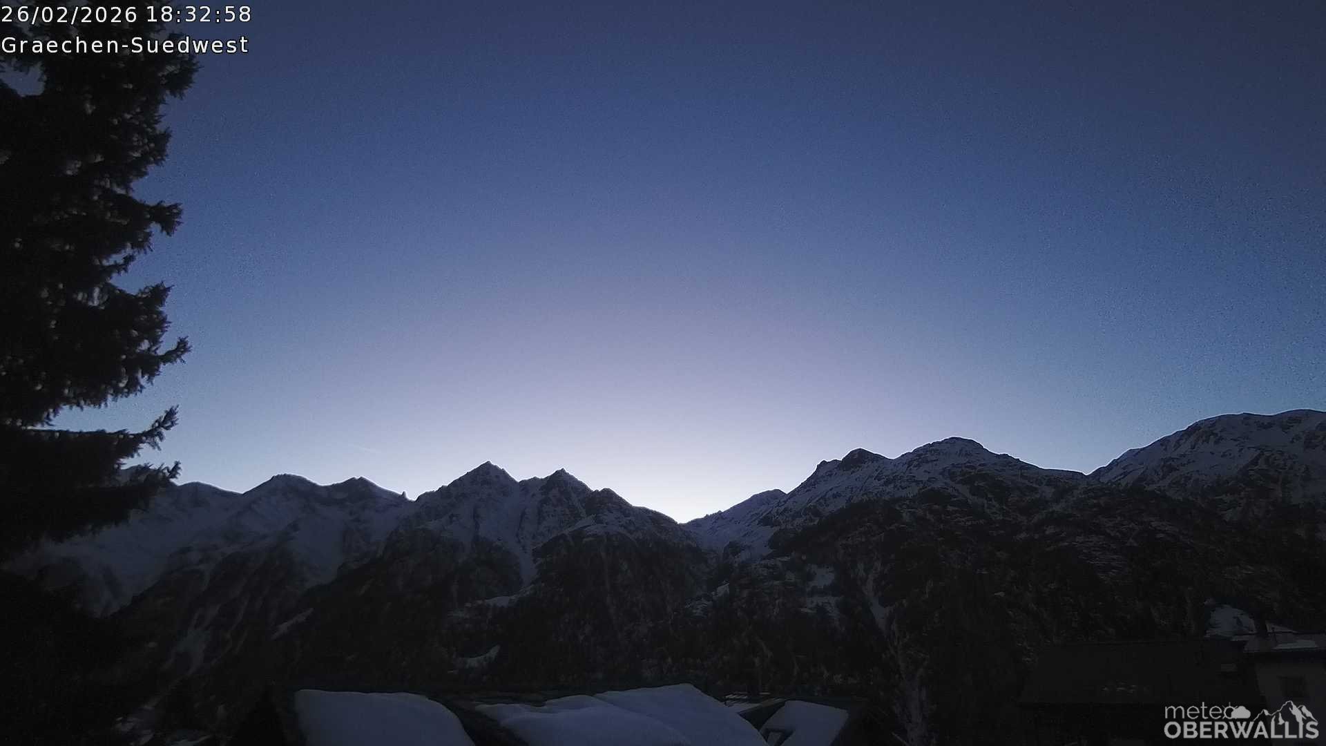 Archived image Webcam Grächen - South-West: Weisshorn