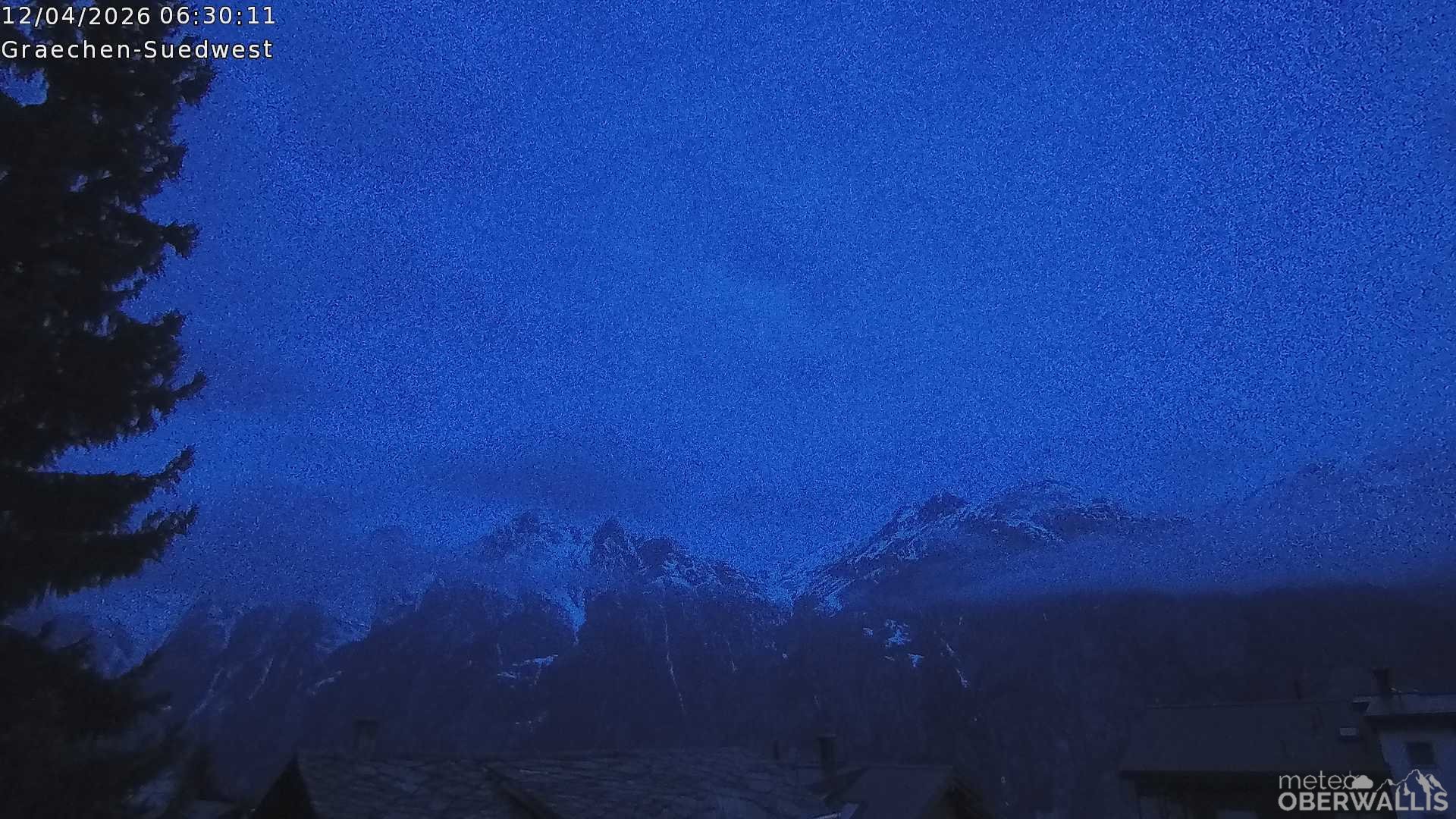 Archived image Webcam Grächen - South-West: Weisshorn