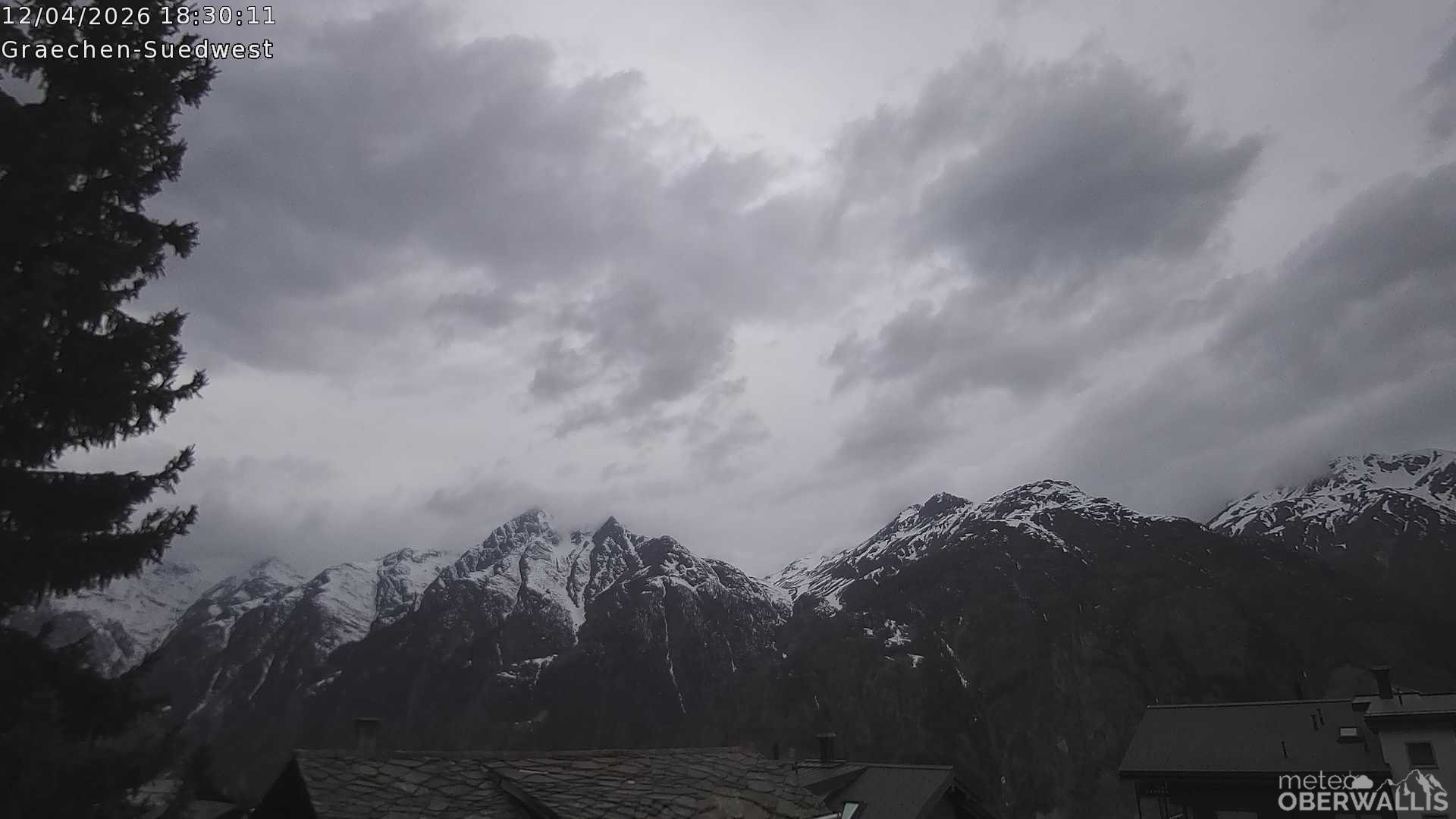 Archived image Webcam Grächen - South-West: Weisshorn