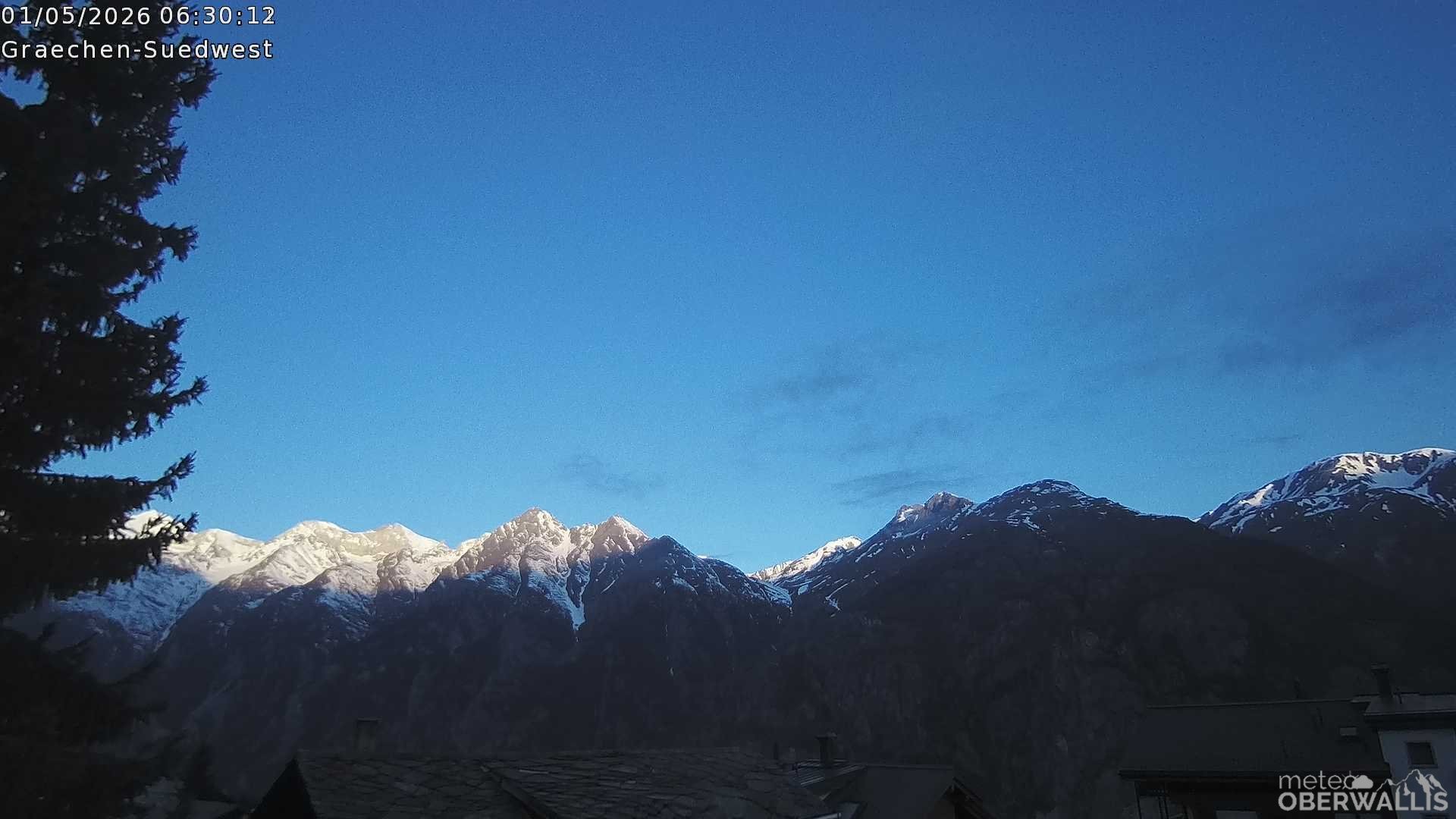 Archived image Webcam Grächen - South-West: Weisshorn