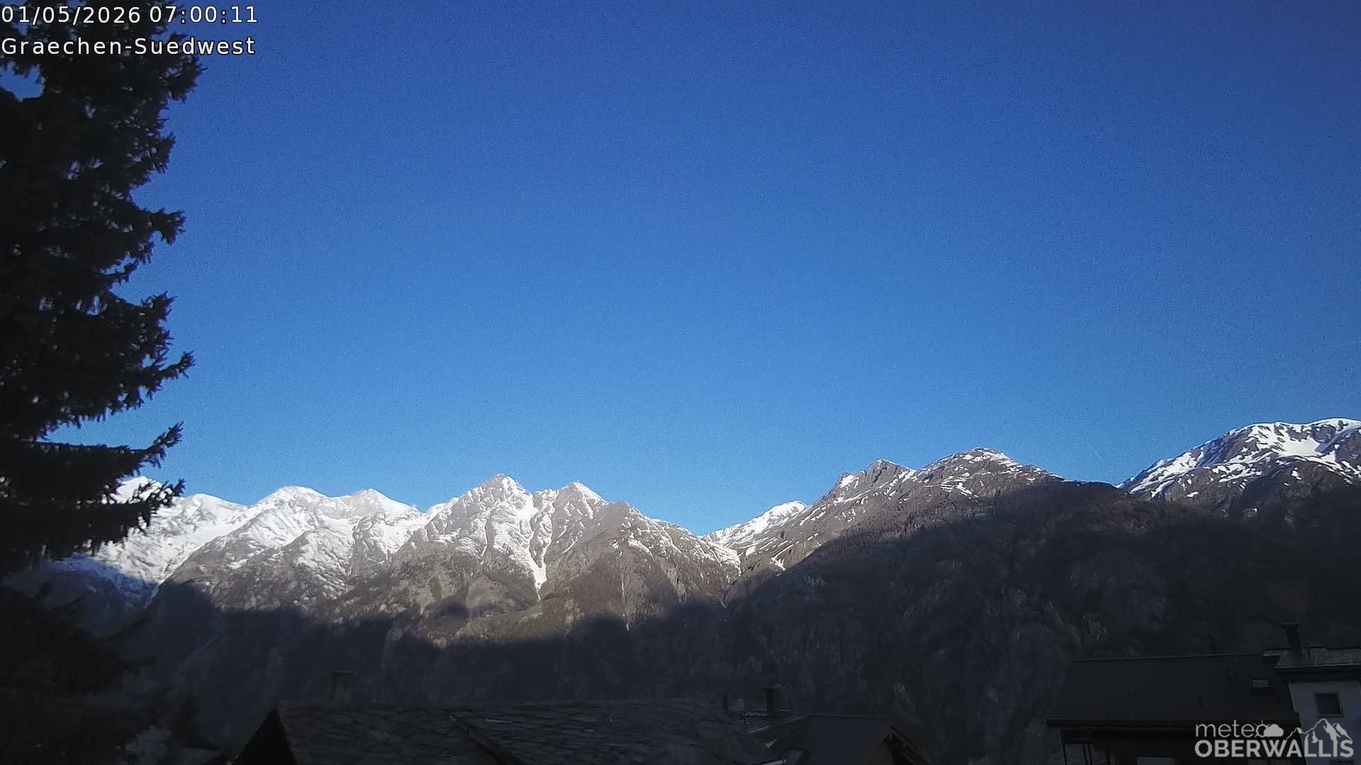 Archived image Webcam Grächen - South-West: Weisshorn