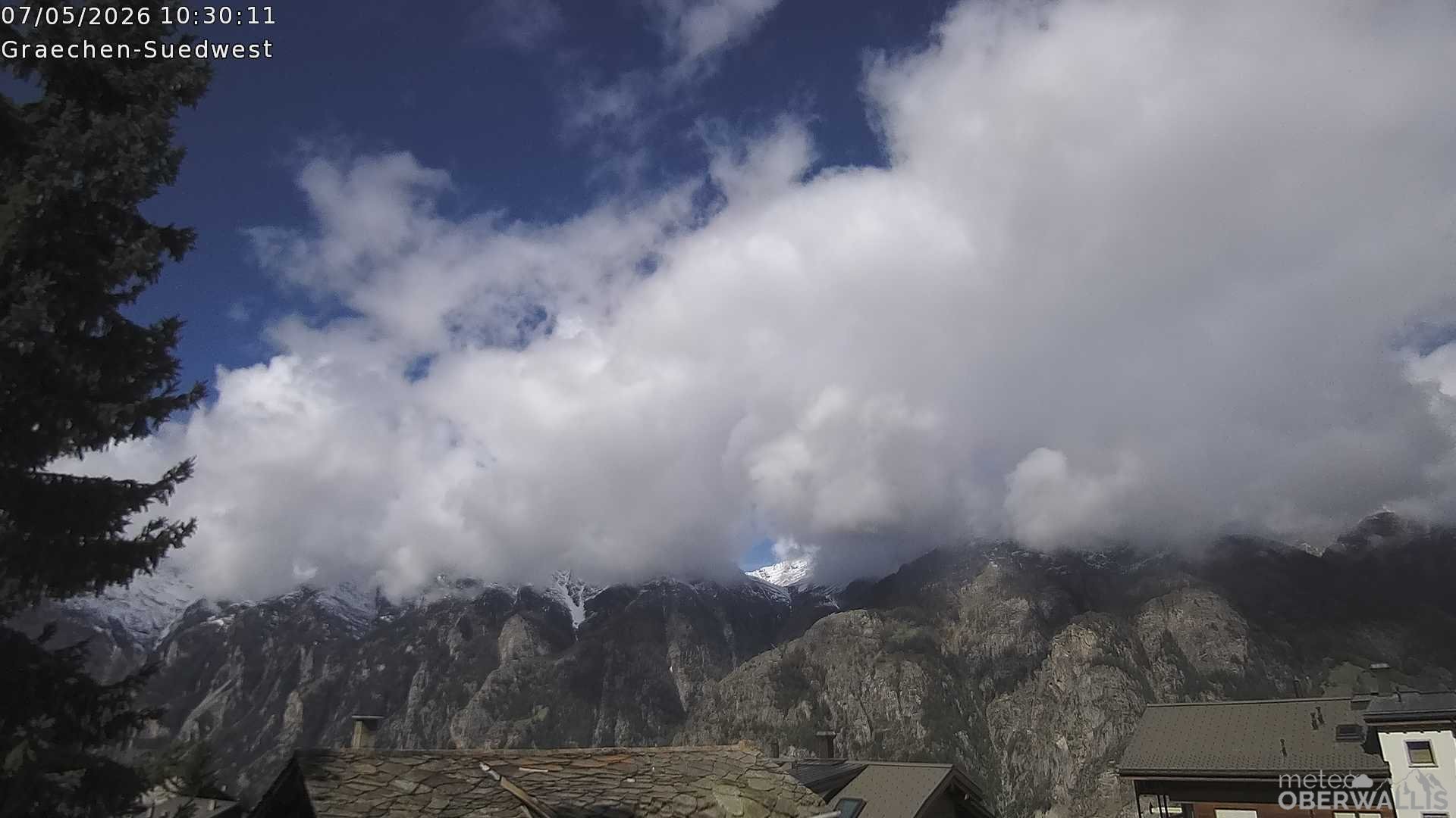 Archived image Webcam Grächen - South-West: Weisshorn