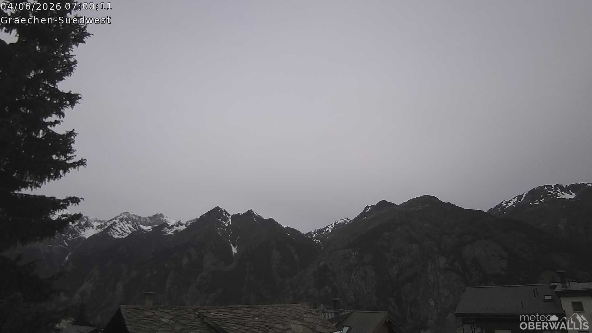 Archived image Webcam Grächen - South-West: Weisshorn