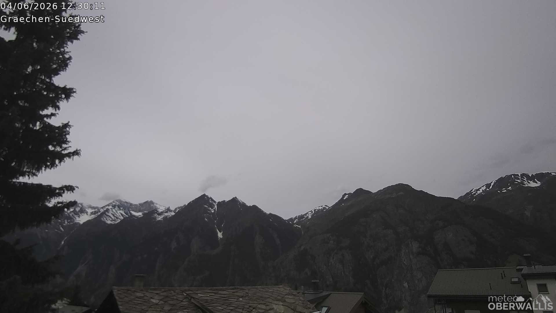 Archived image Webcam Grächen - South-West: Weisshorn