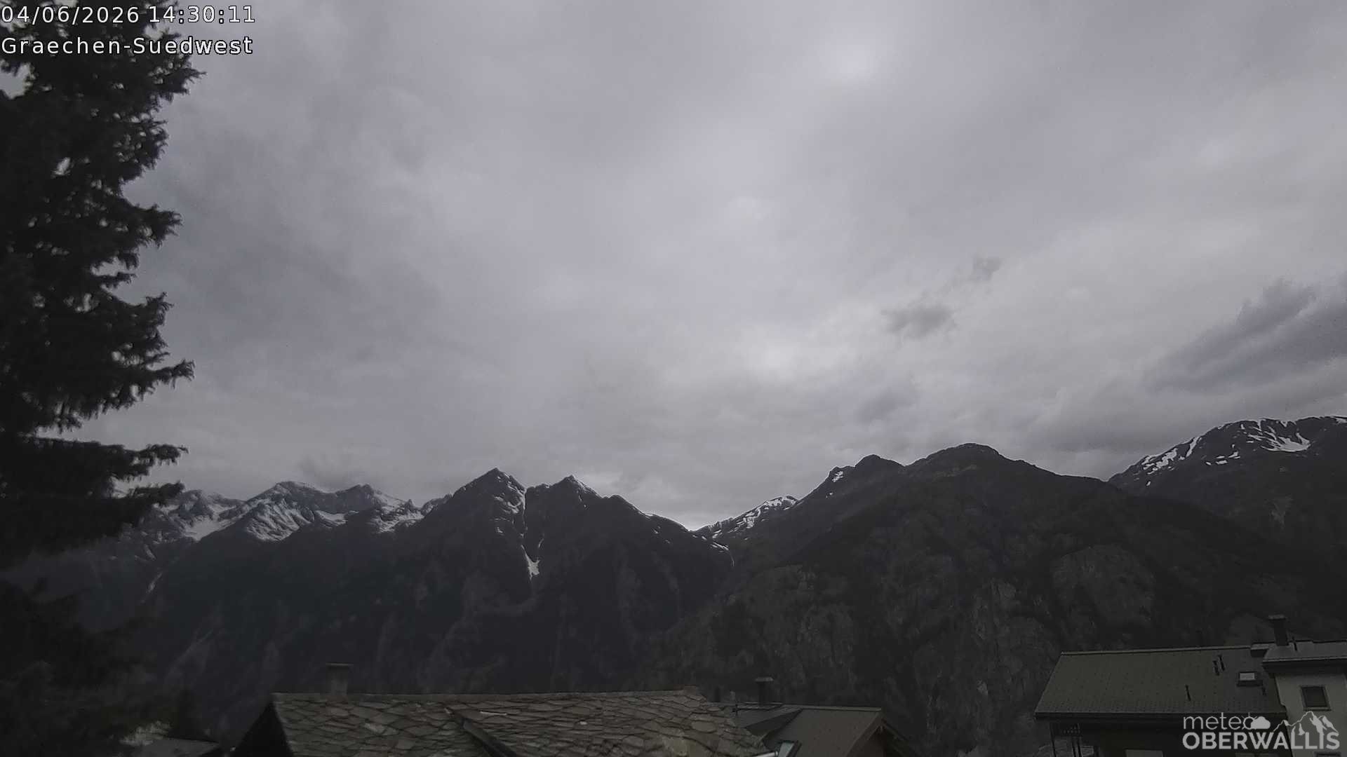 Archived image Webcam Grächen - South-West: Weisshorn