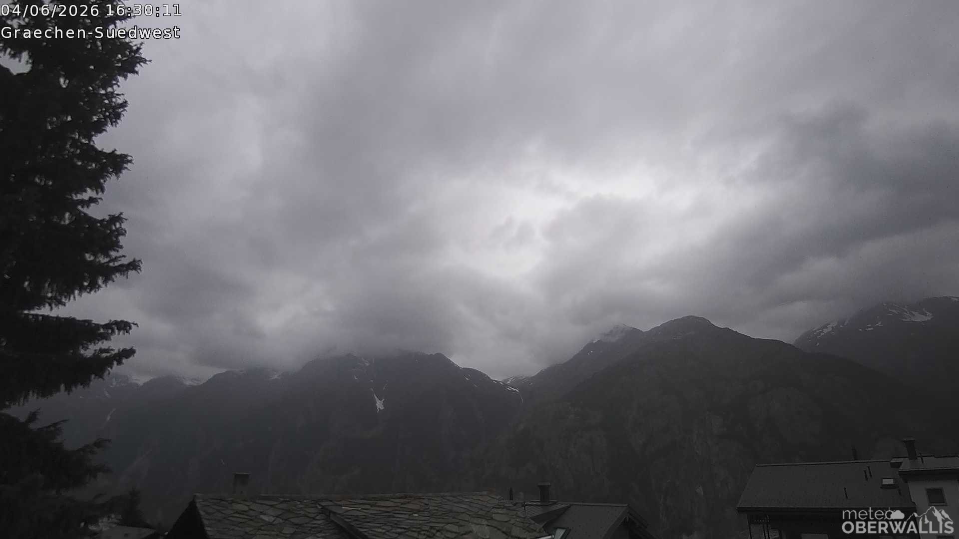 Archived image Webcam Grächen - South-West: Weisshorn