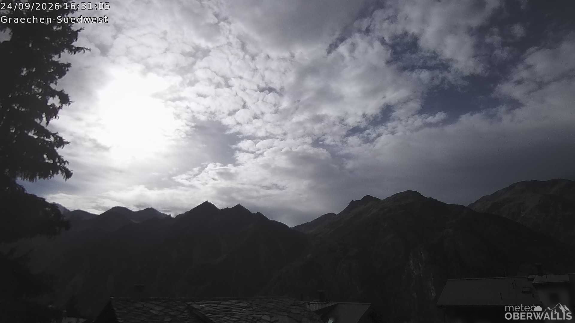 Archived image Webcam Grächen - South-West: Weisshorn